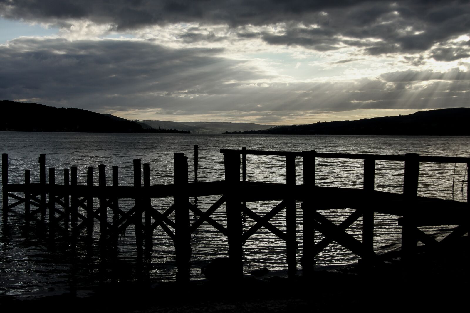 Canon EOS 50D sample photo. Clouds, water, web photography