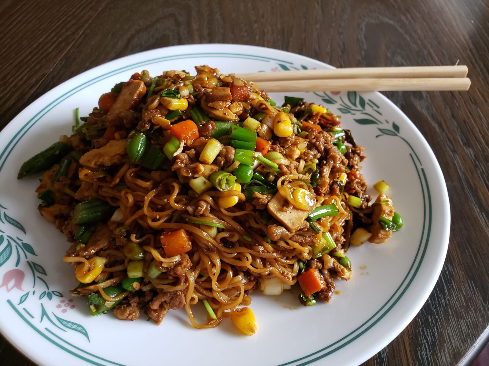 Samsung Galaxy S9 sample photo. Noodles, home cook meal photography