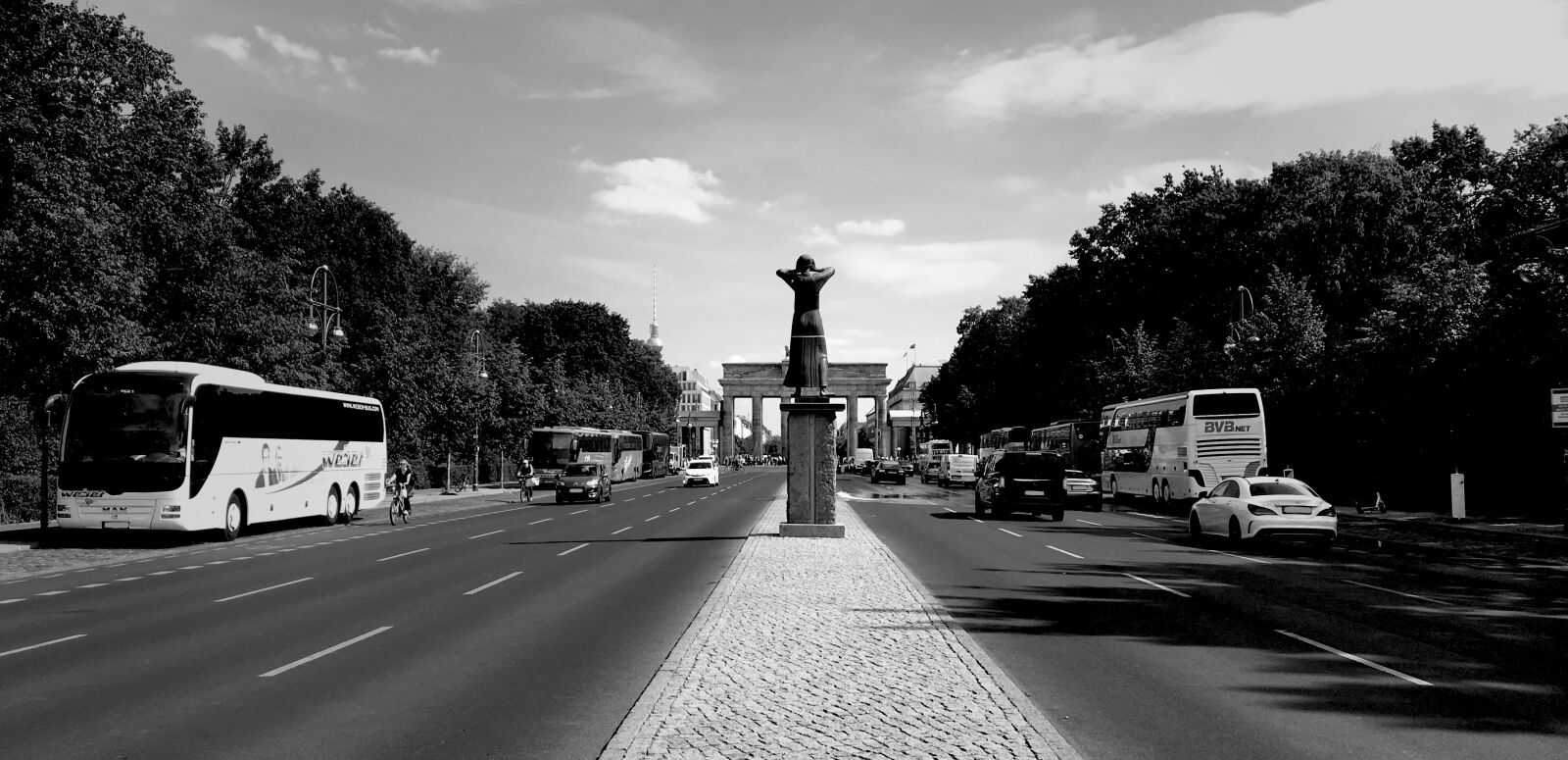 Apple iPhone 6s sample photo. Berlin, brandenburg gate, germany photography
