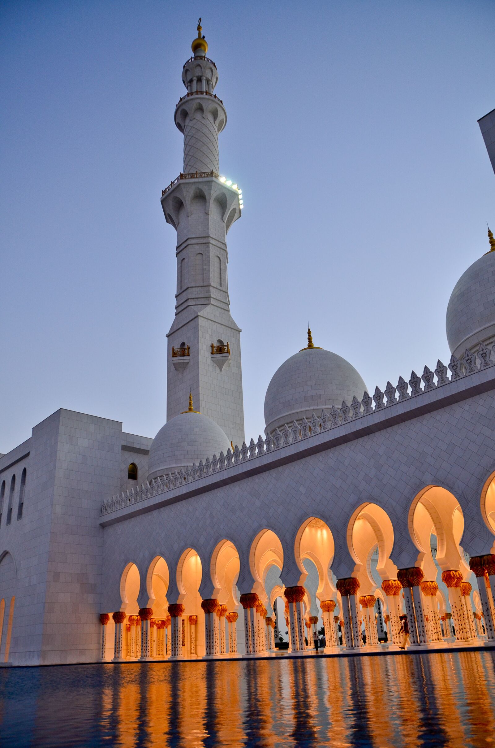 Nikon D7000 sample photo. Twilight, uae, done photography