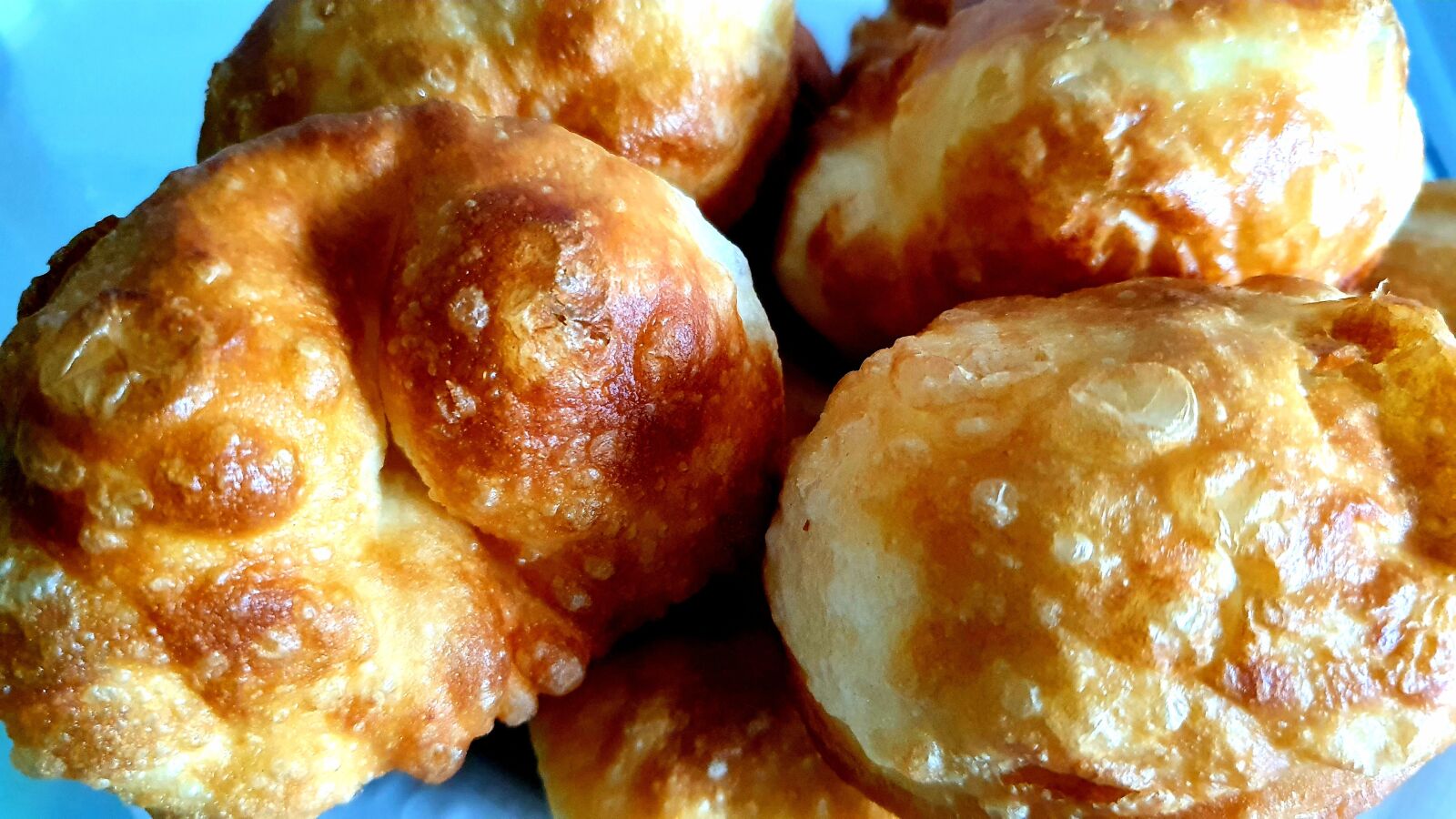 Samsung Galaxy S10e sample photo. Bagel, pesmet, dough photography