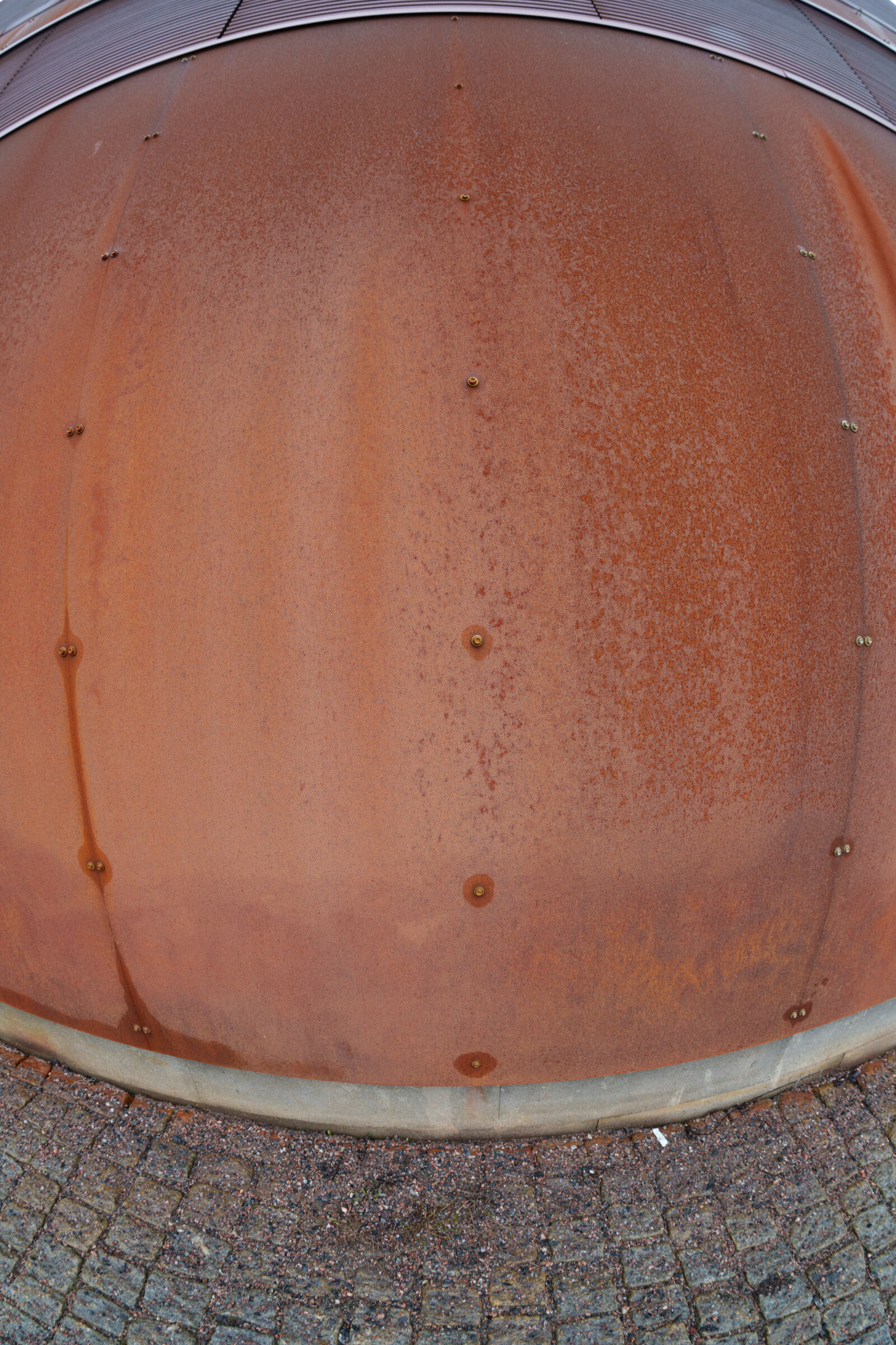 Sigma 15mm F1.4 DG DN Diagonal Fisheye Art sample photo. Metal wall photography