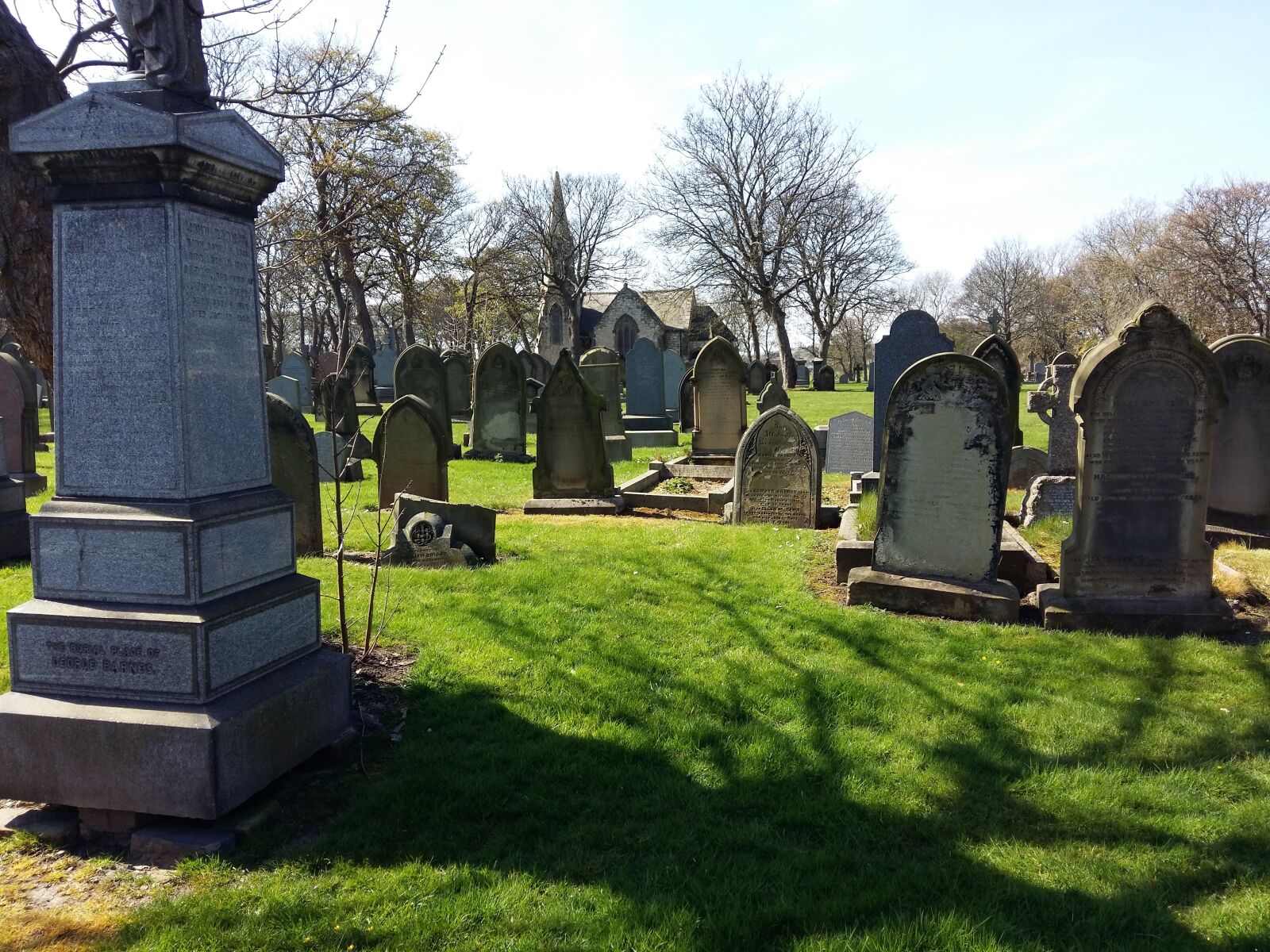 Samsung Galaxy A5 sample photo. Grave, churchyard, cemetery photography
