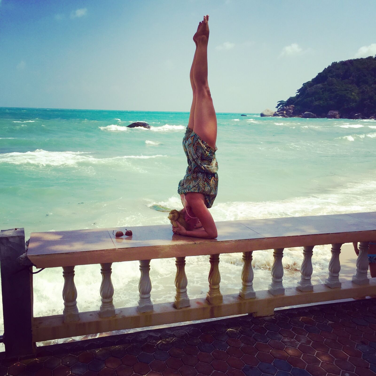 Apple iPhone 6 sample photo. Yoga, sea, sun photography
