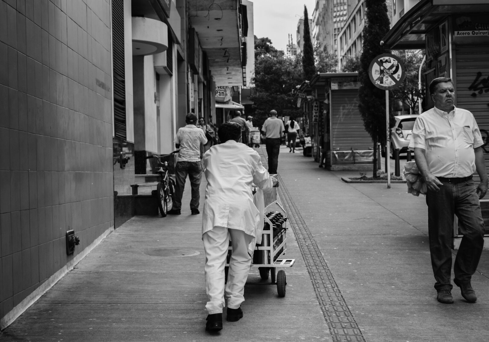 Nikon D3400 sample photo. Street, people, city photography