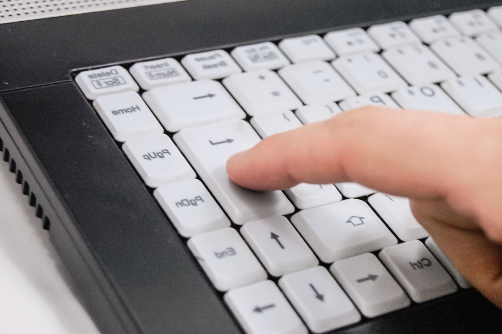 Nikon D40 sample photo. Computer keyboard, device, technology photography