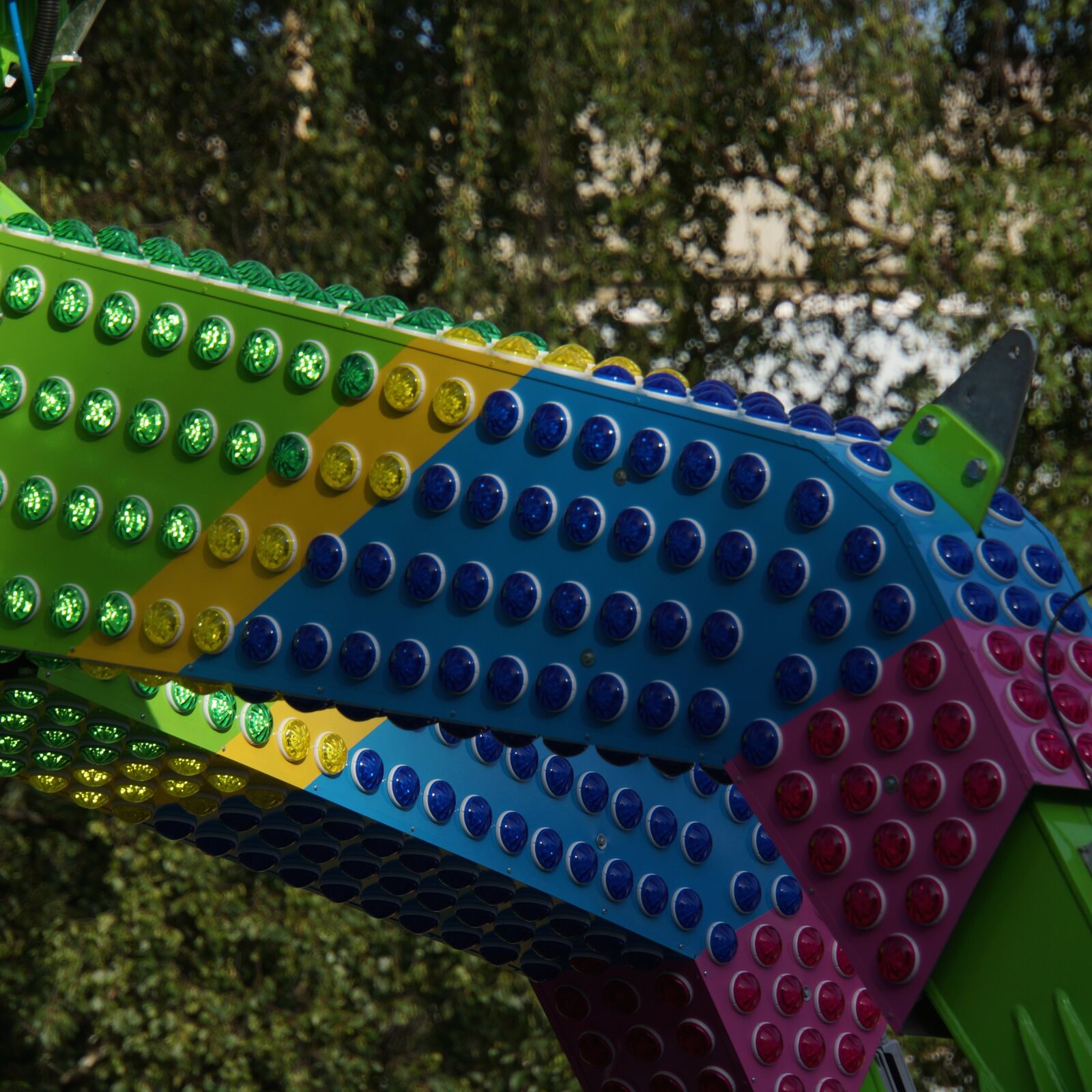 Sony E 18-200mm F3.5-6.3 OSS sample photo. Amusement park equipment, technology photography