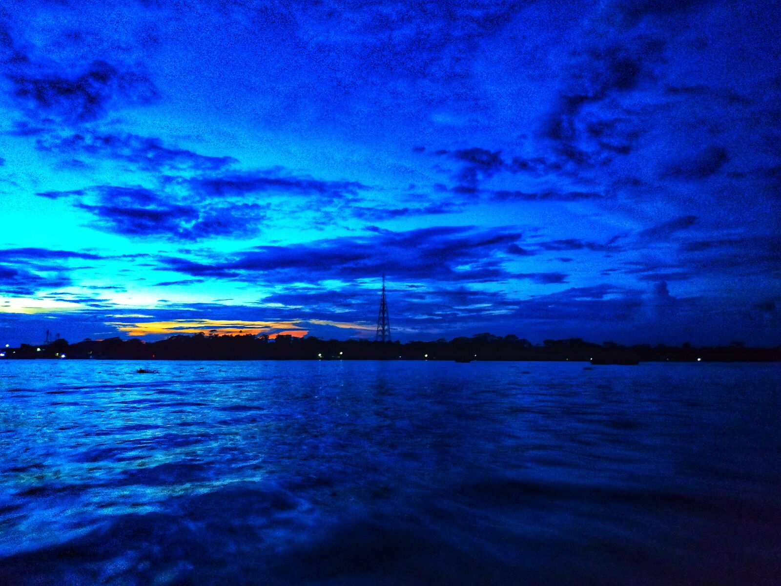 Xiaomi Redmi Note 5 sample photo. Twilight, evening time, river photography