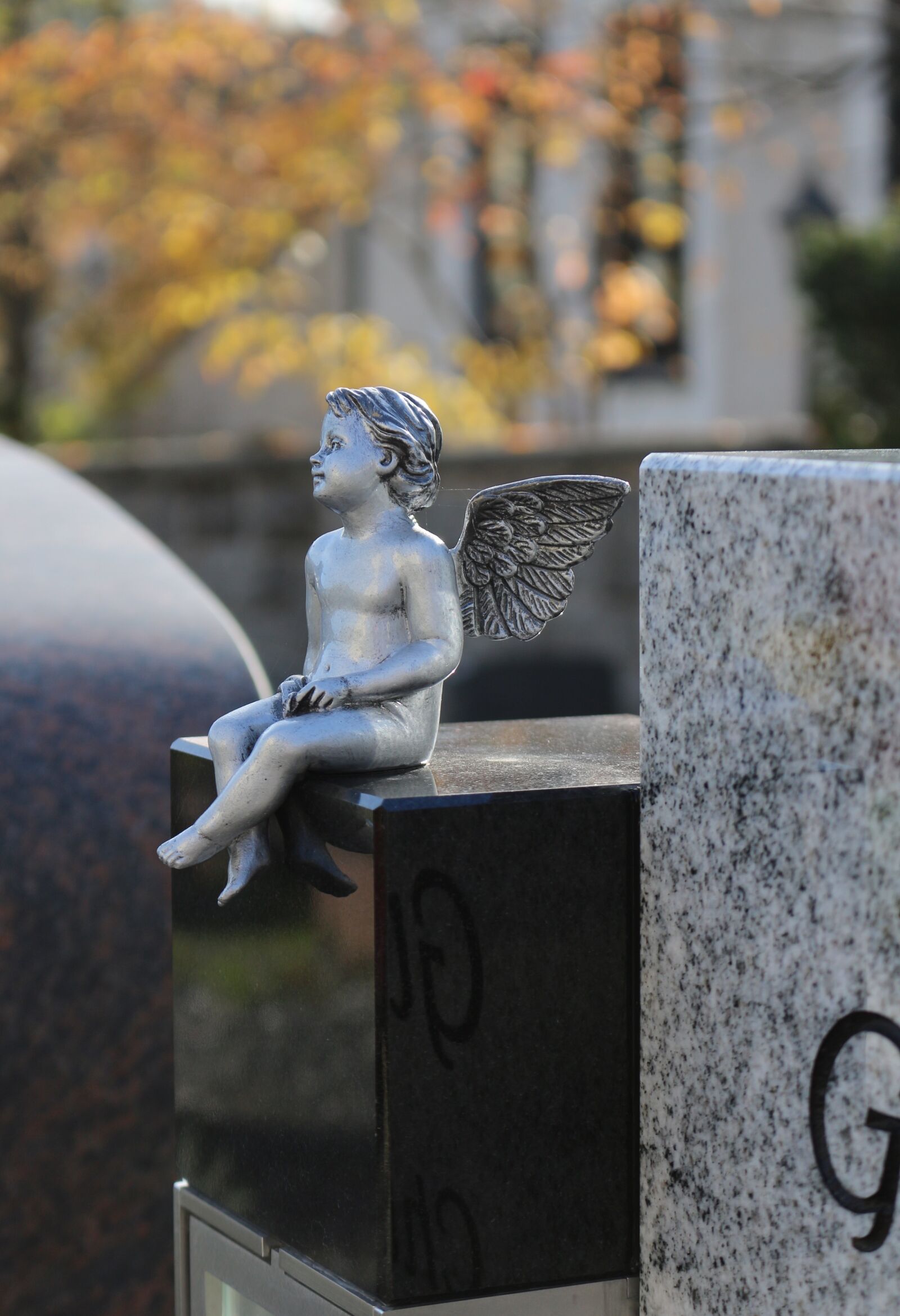 Canon EOS 100D (EOS Rebel SL1 / EOS Kiss X7) sample photo. Angel, figure, cemetery photography
