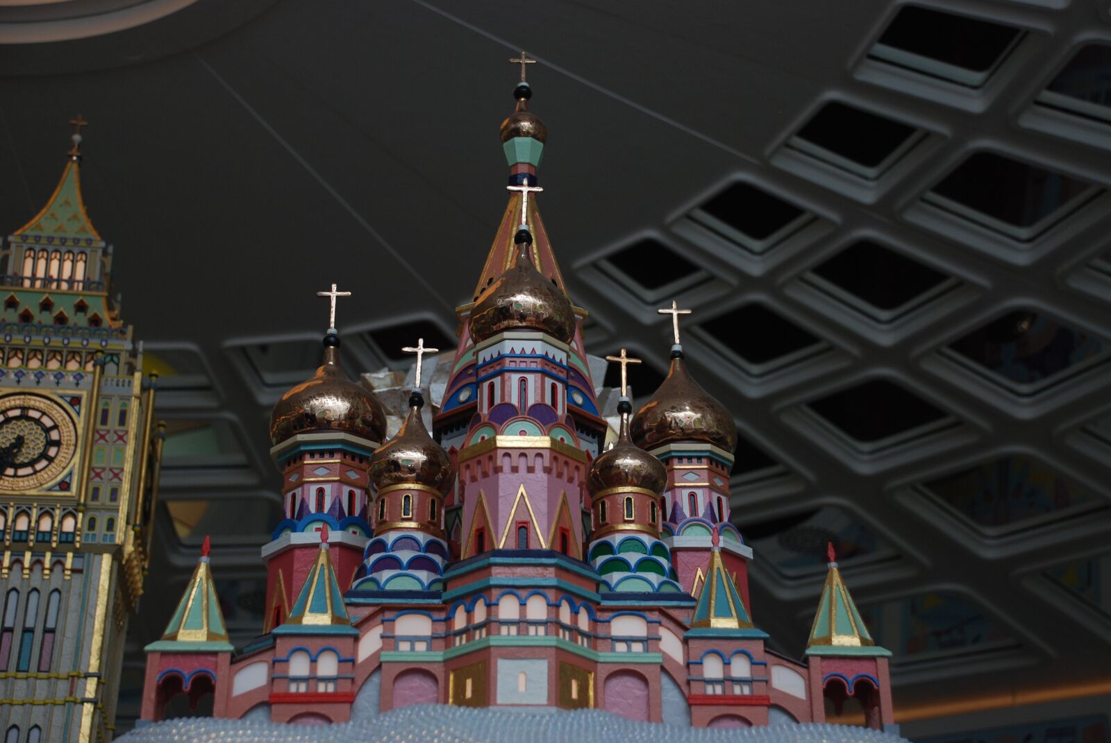 Nikon D80 sample photo. Swarovski, crystal world, towers photography