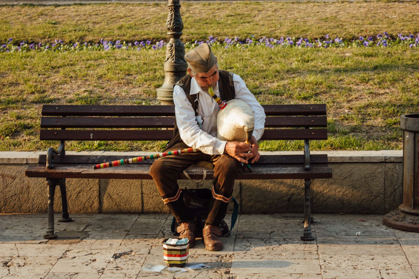 Canon EF-S 18-55mm F3.5-5.6 IS sample photo. Musician, heritage, music, folk photography