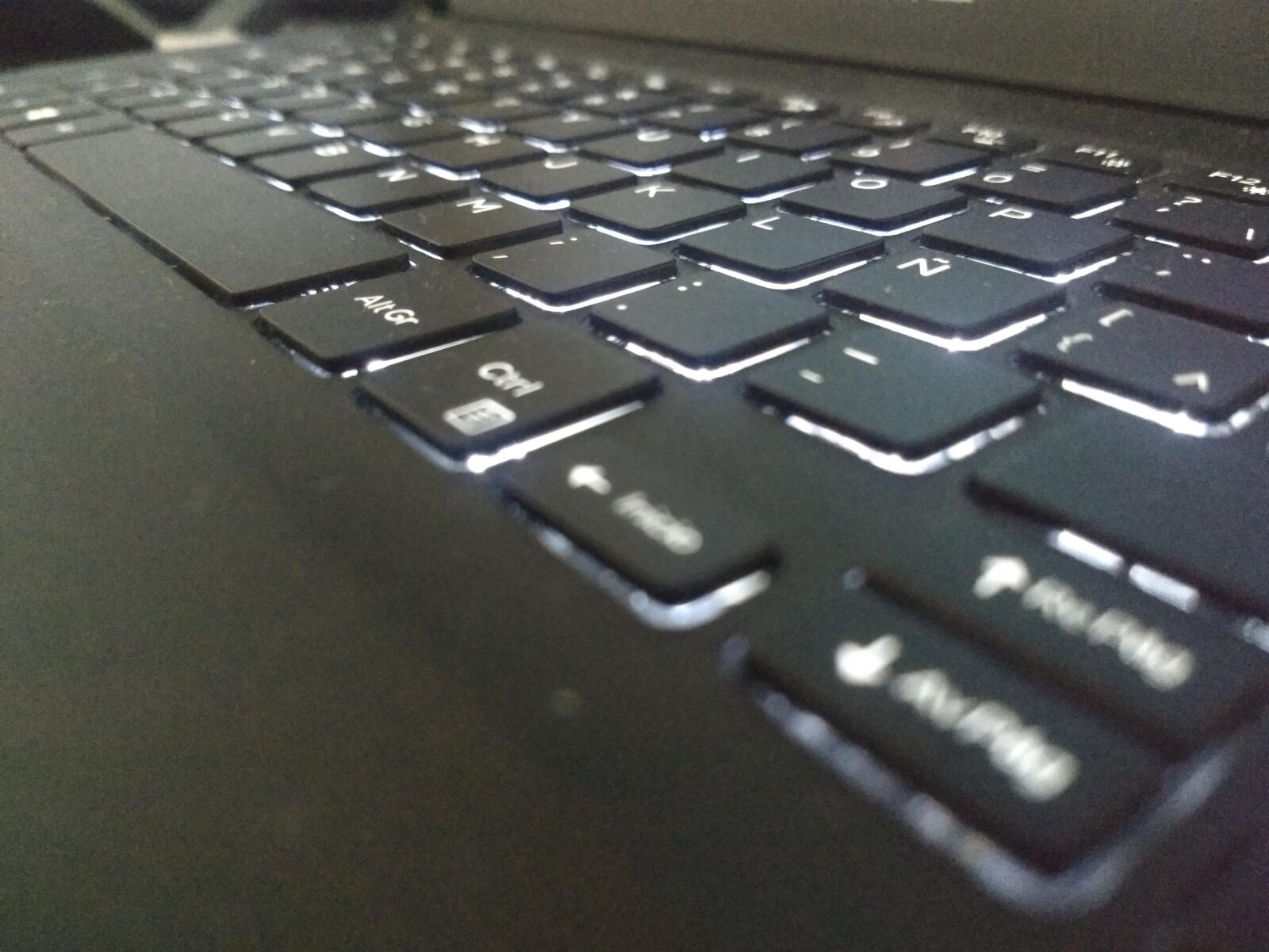 Motorola Moto G (5) Plus sample photo. Keyboard, illuminated, office photography