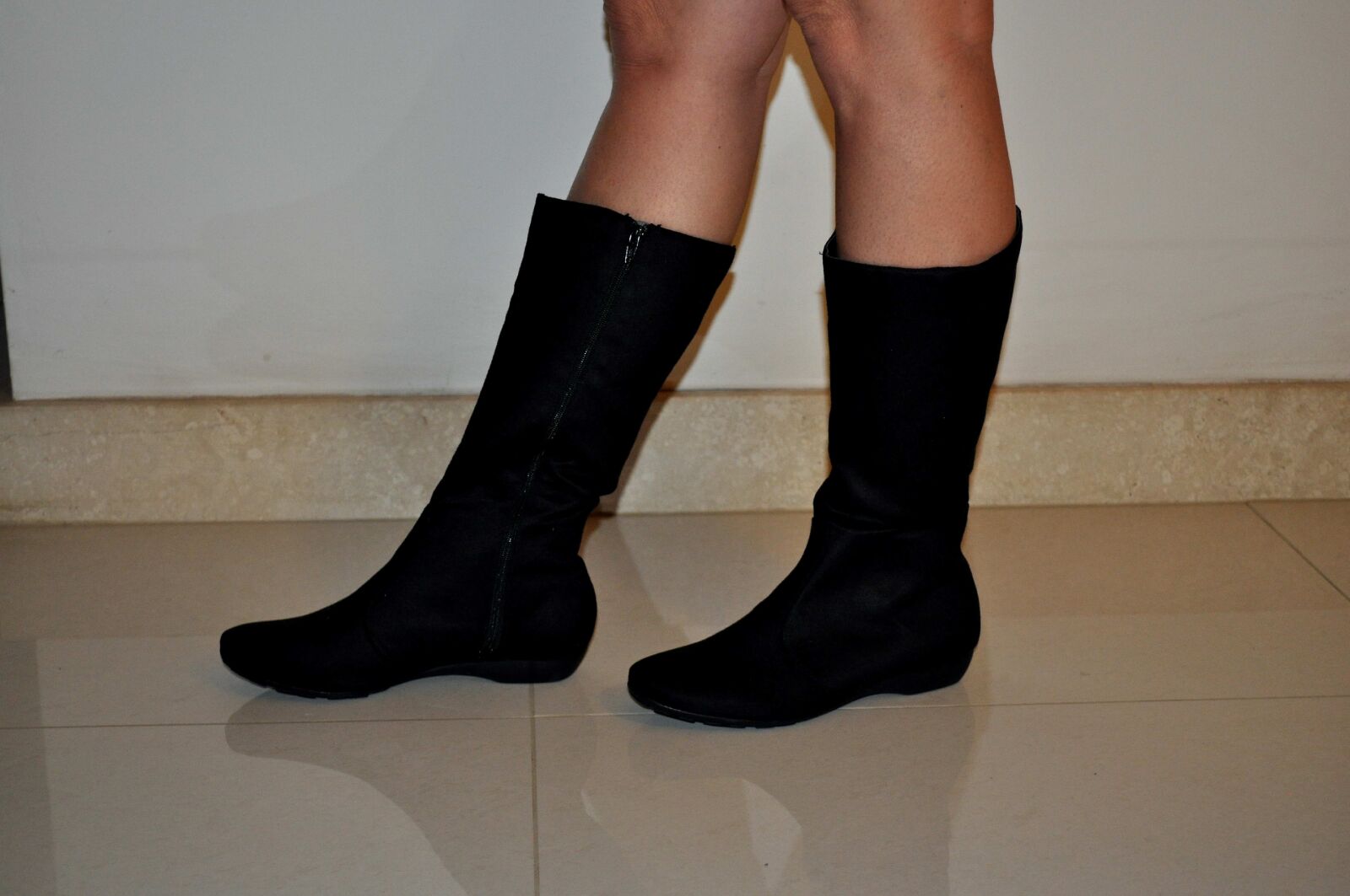 Nikon D5000 sample photo. Woman, wearing, black, shoes photography