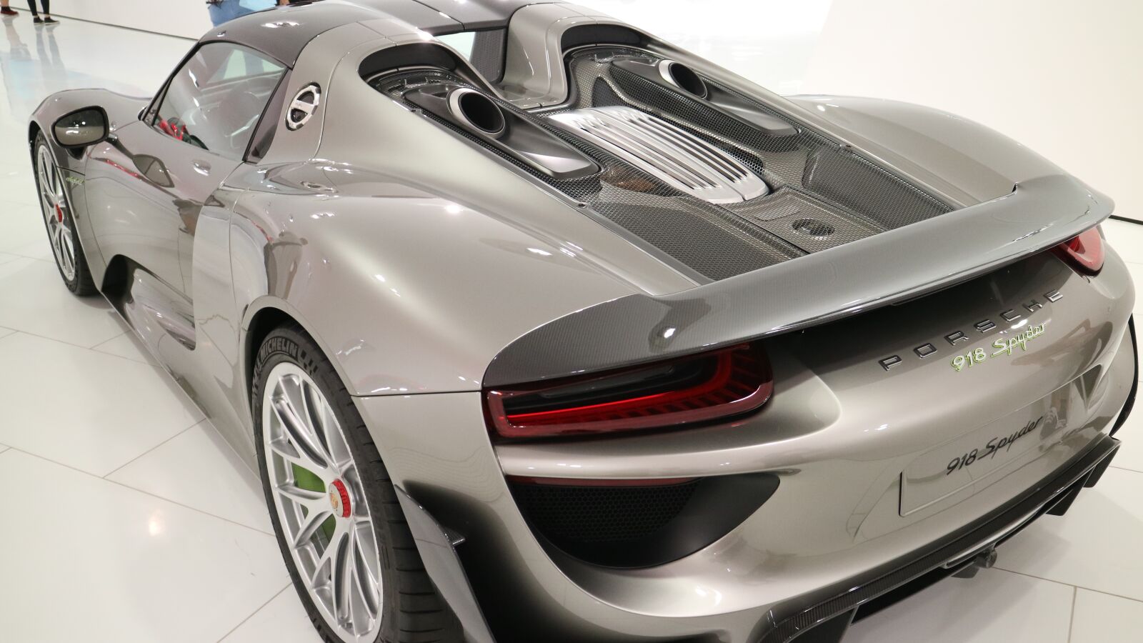 Canon EOS M3 sample photo. Porsche, germany, gallery photography