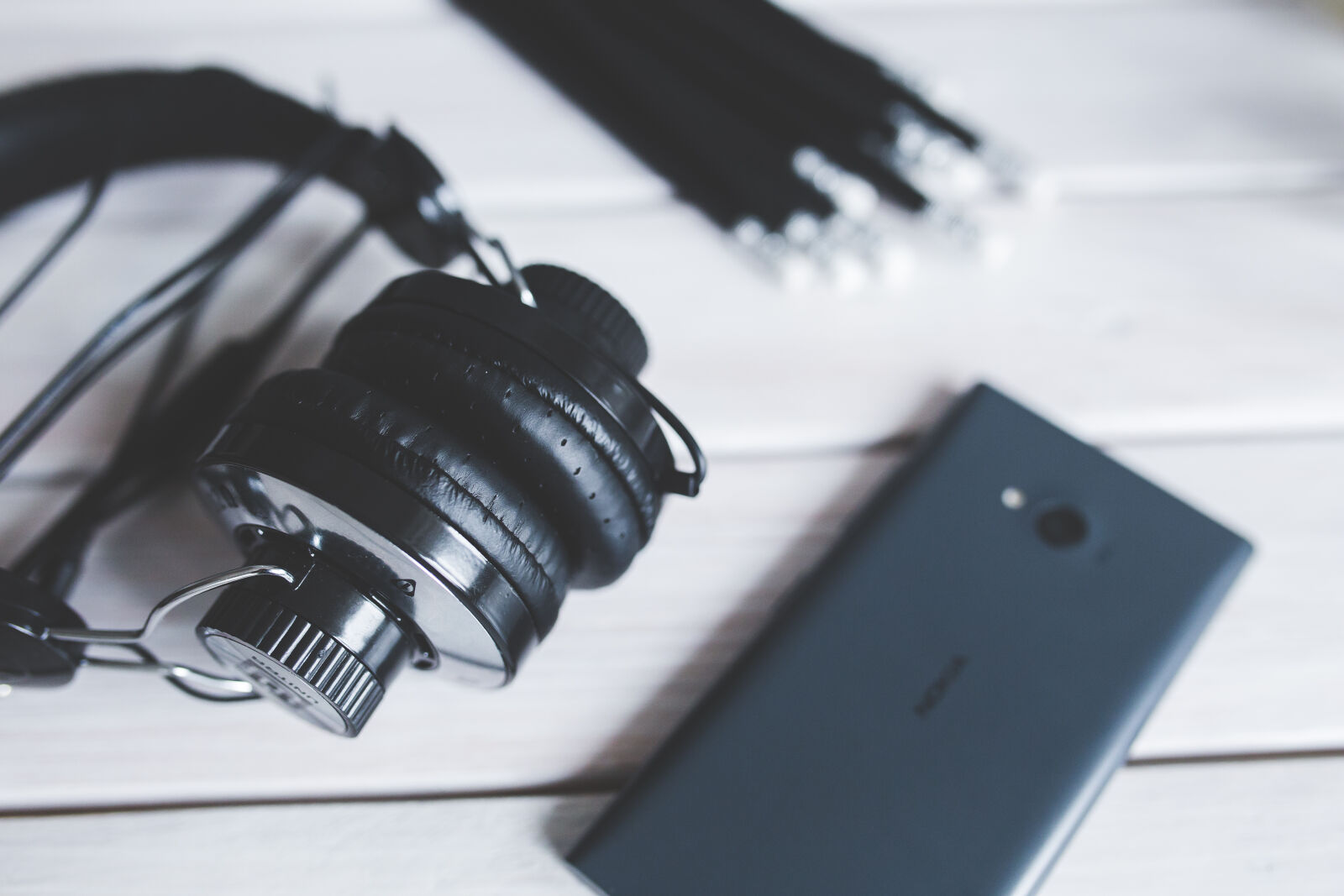 Canon EOS 6D + Sigma 35mm F1.4 DG HSM Art sample photo. Closeup, of, headphones, with photography