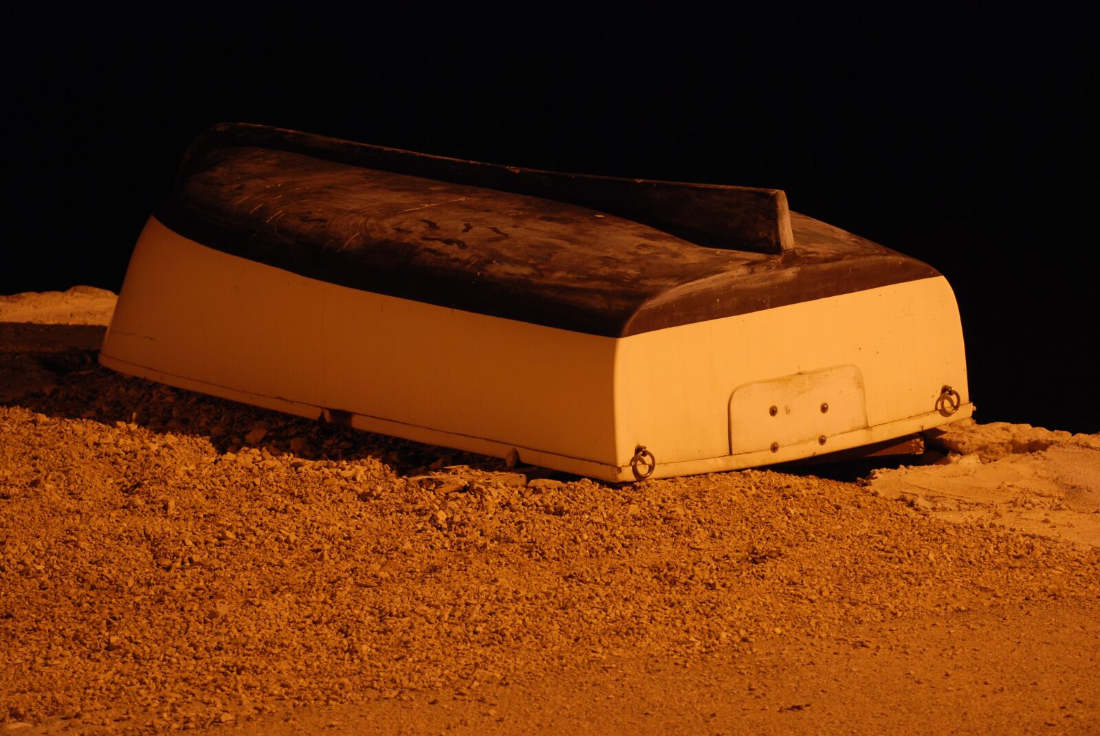 Nikon D80 sample photo. Night, boat, dark photography