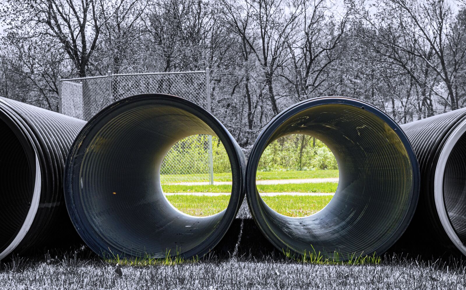 Nikon D3200 sample photo. Perspective, binoculars, attitude photography