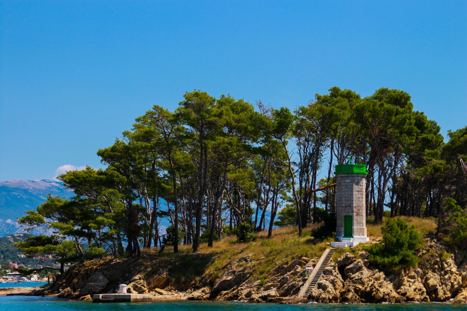 Canon EOS 700D (EOS Rebel T5i / EOS Kiss X7i) sample photo. Tower, sea, water photography