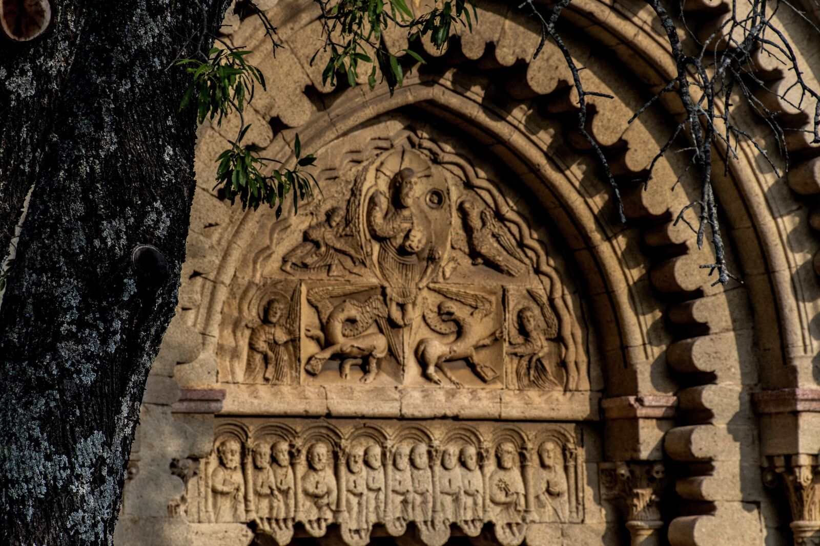 Nikon D5600 sample photo. Tympanum, carving, stone photography