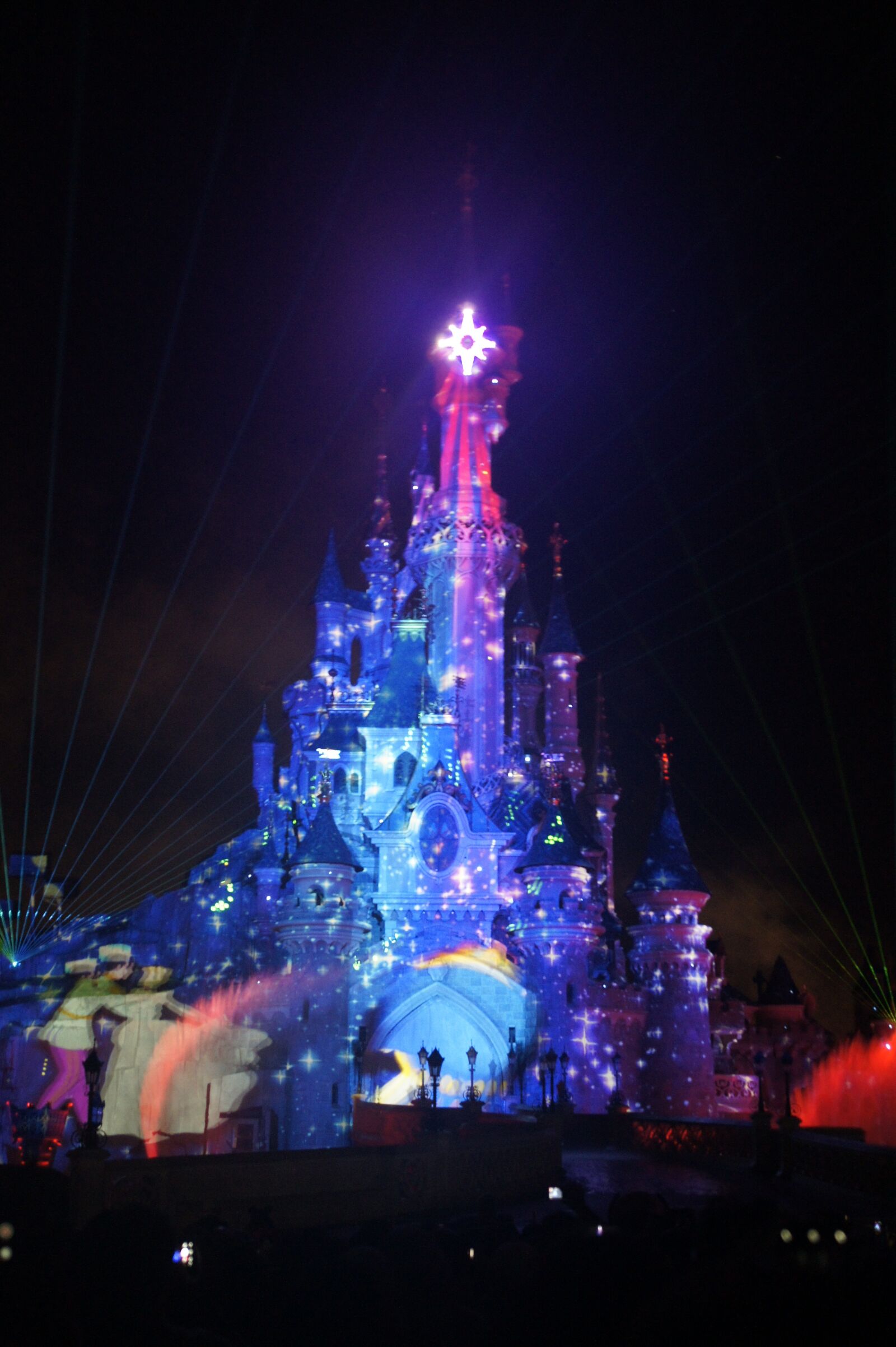 Sony Alpha DSLR-A550 sample photo. Paris disneyland, paris disneyland photography