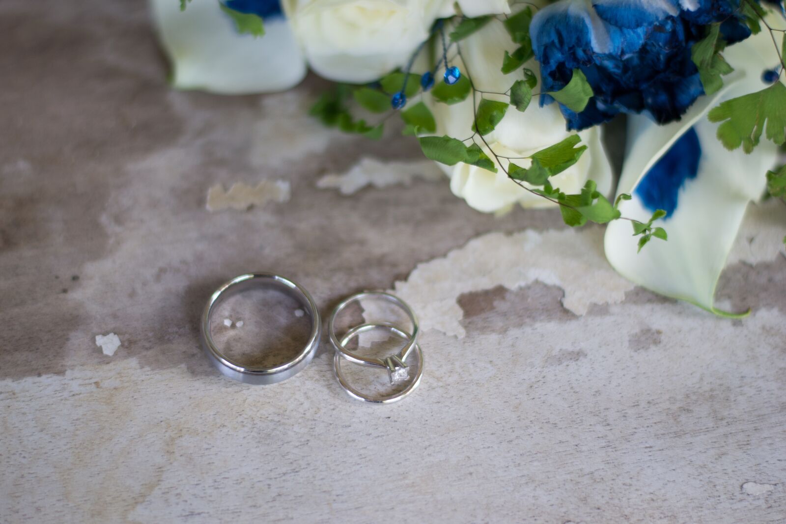 Nikon D3100 sample photo. Rings, wedding, flowers photography
