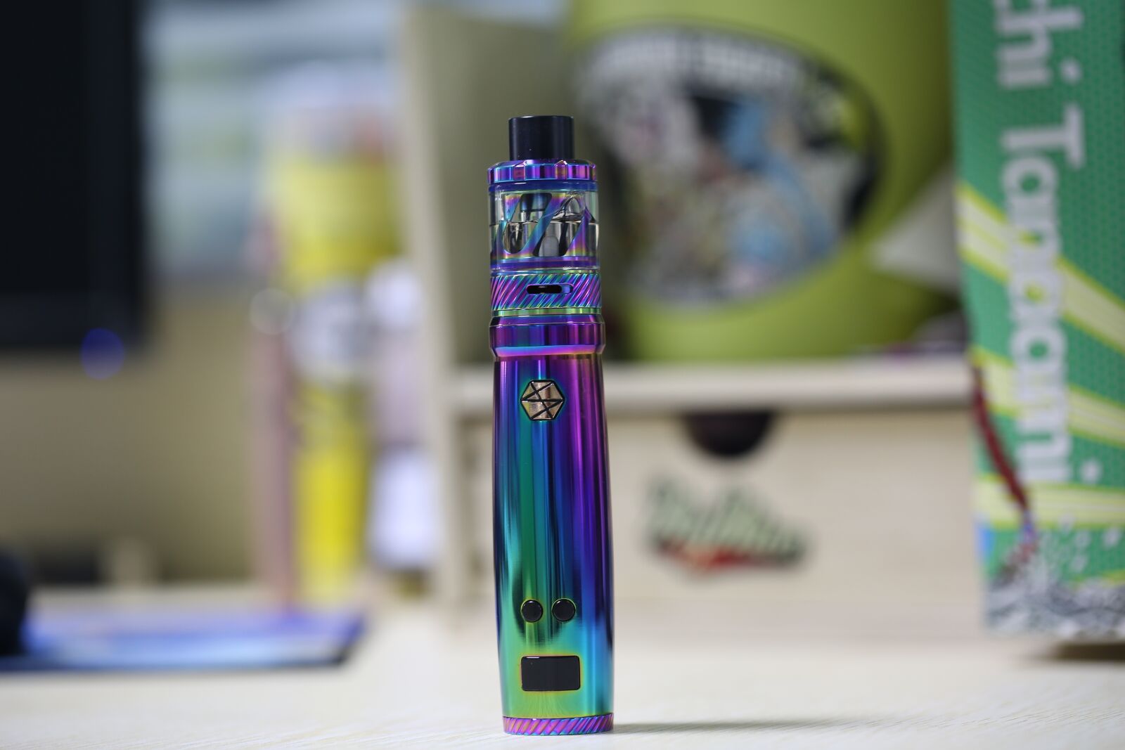 Canon EF 100mm F2.8L Macro IS USM sample photo. Vape, electronic cigarette, uwell photography