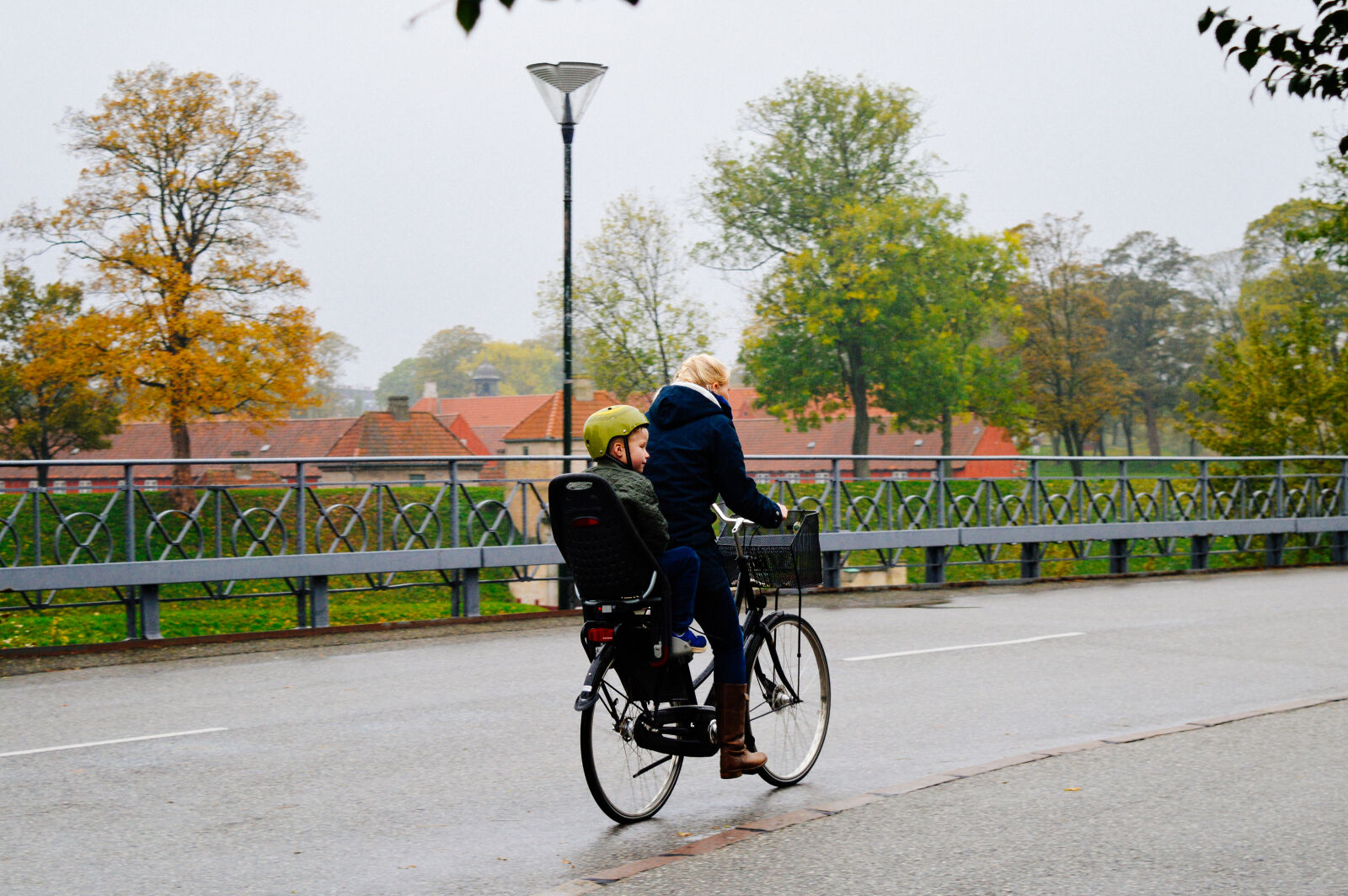 Nikon D3200 sample photo. Bike, kid, mother photography