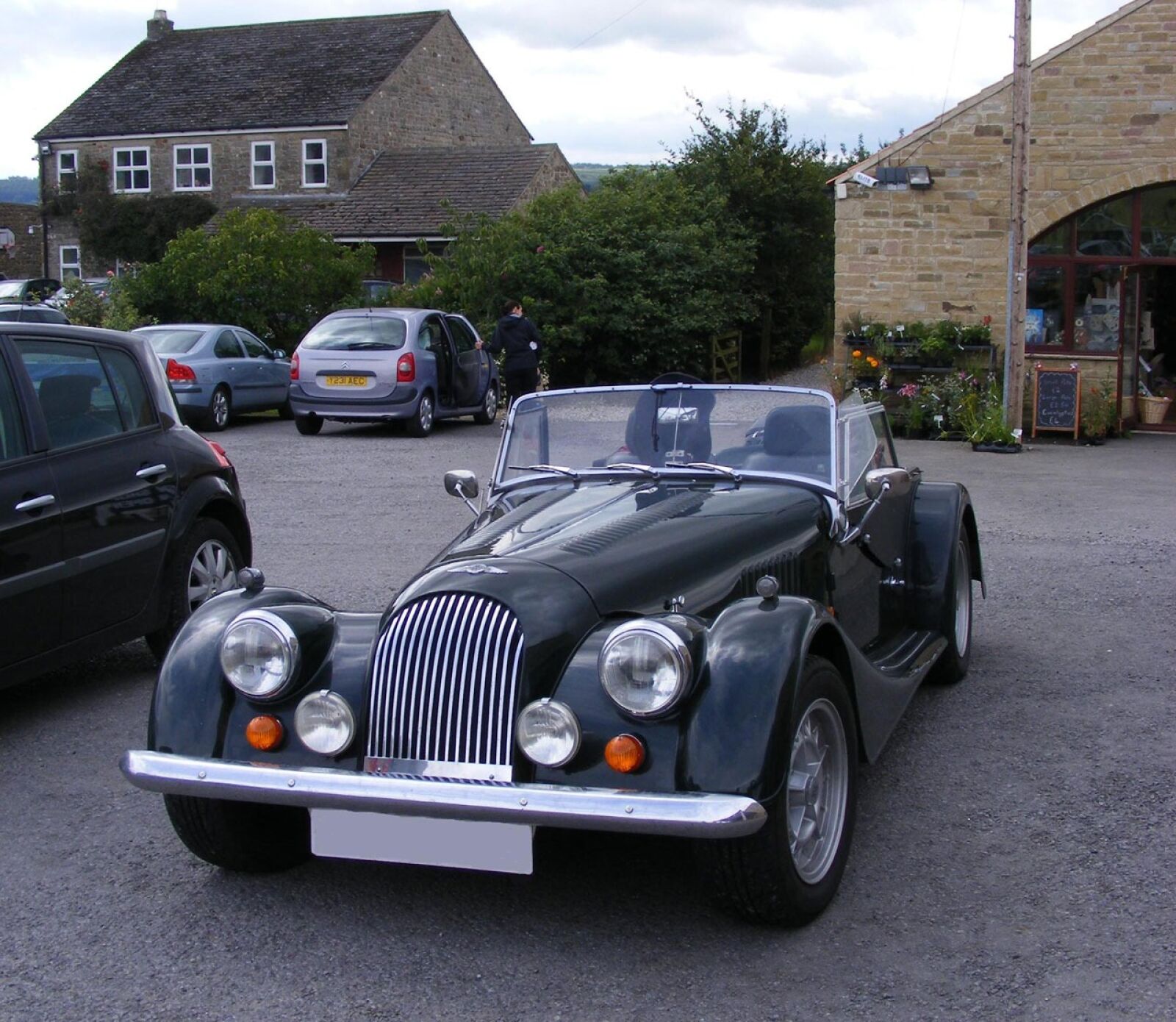 Fujifilm FinePix S5700 S700 sample photo. Car, vintage, old photography