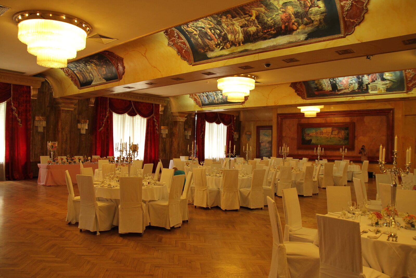 Canon EOS 7D sample photo. Dining area, expensive, fine photography