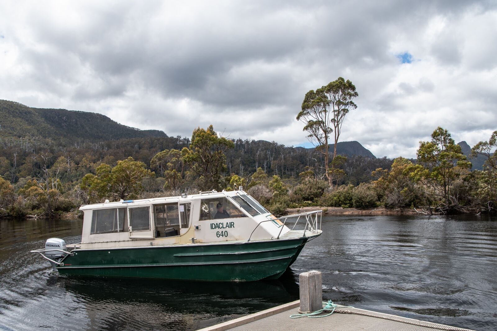 Nikon D750 sample photo. Ferry, boat, lake st photography