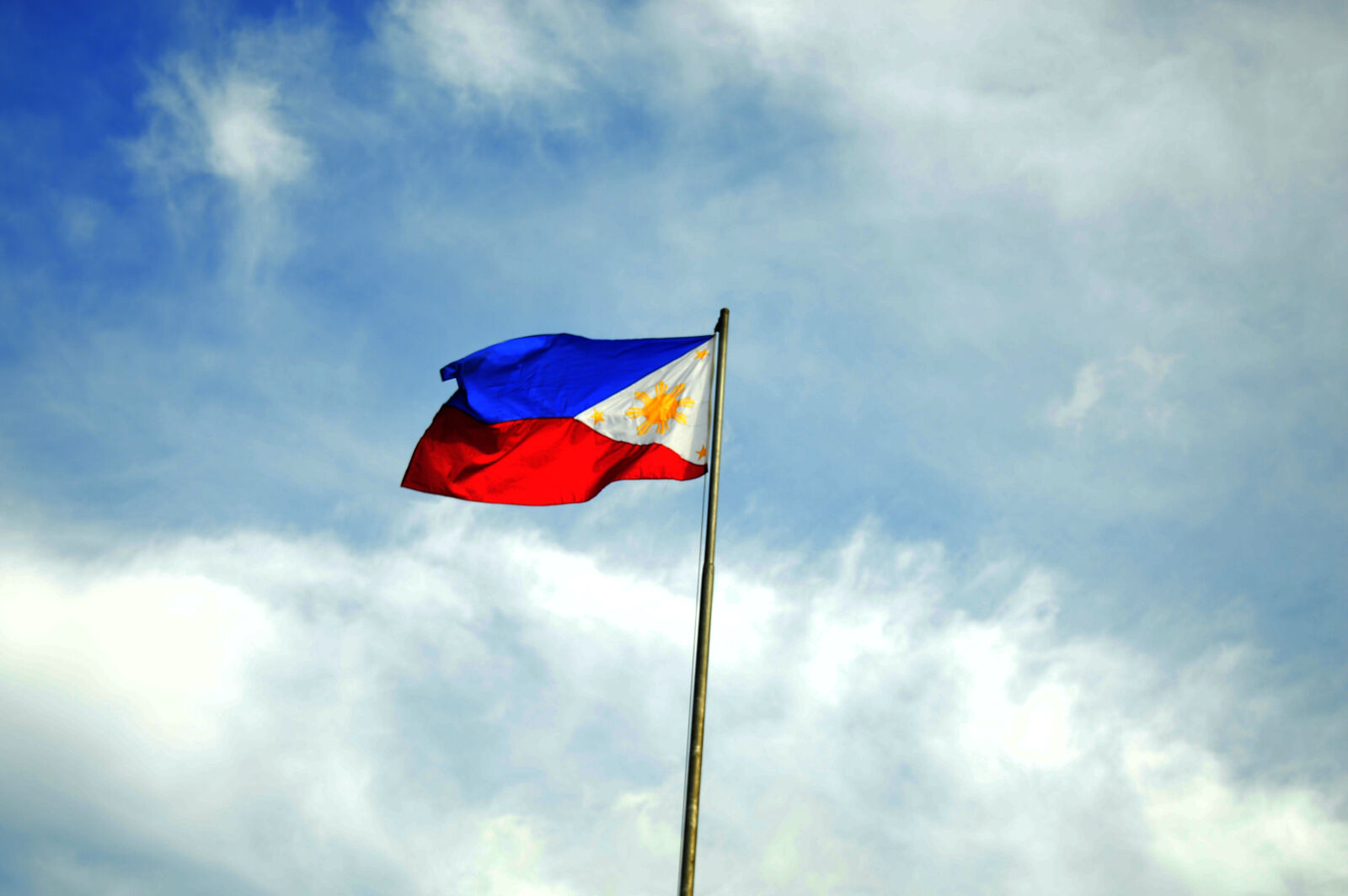 Nikon D3200 sample photo. Flag, philippines, sky photography