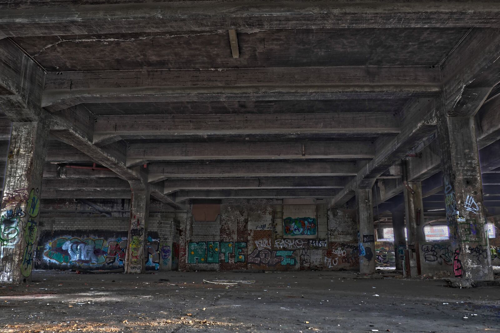 Olympus OM-D E-M10 sample photo. Lost places, factory, old photography