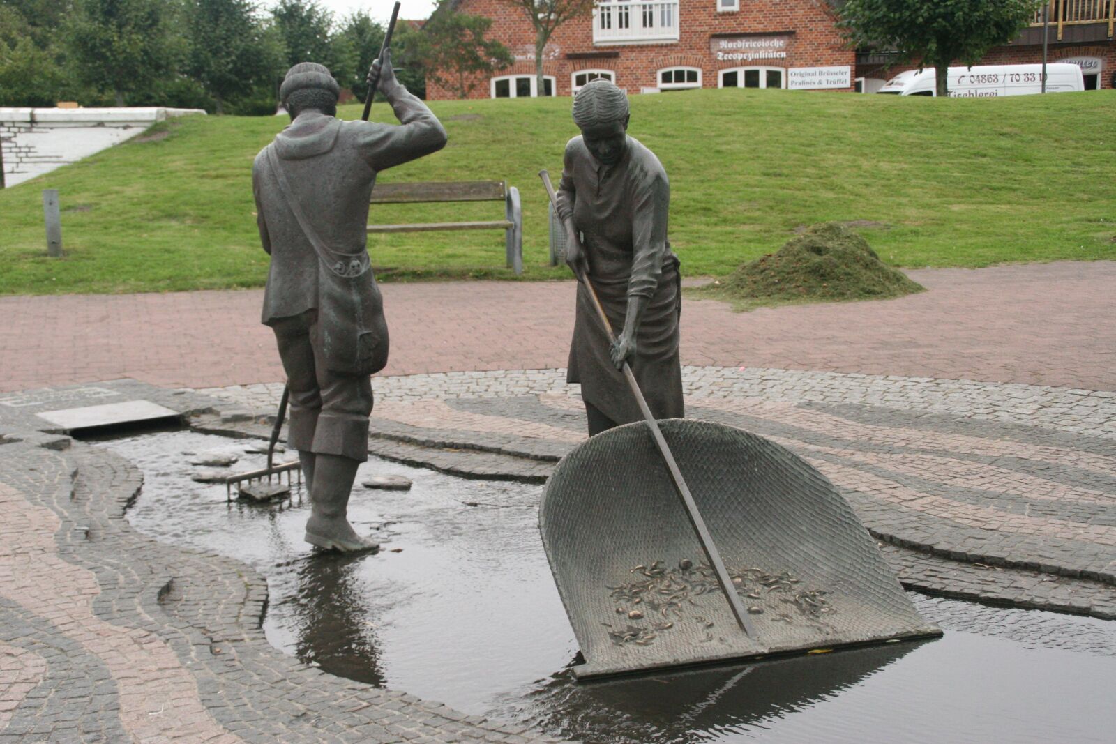Canon EOS 20D sample photo. Sculpture, north sea, saint photography