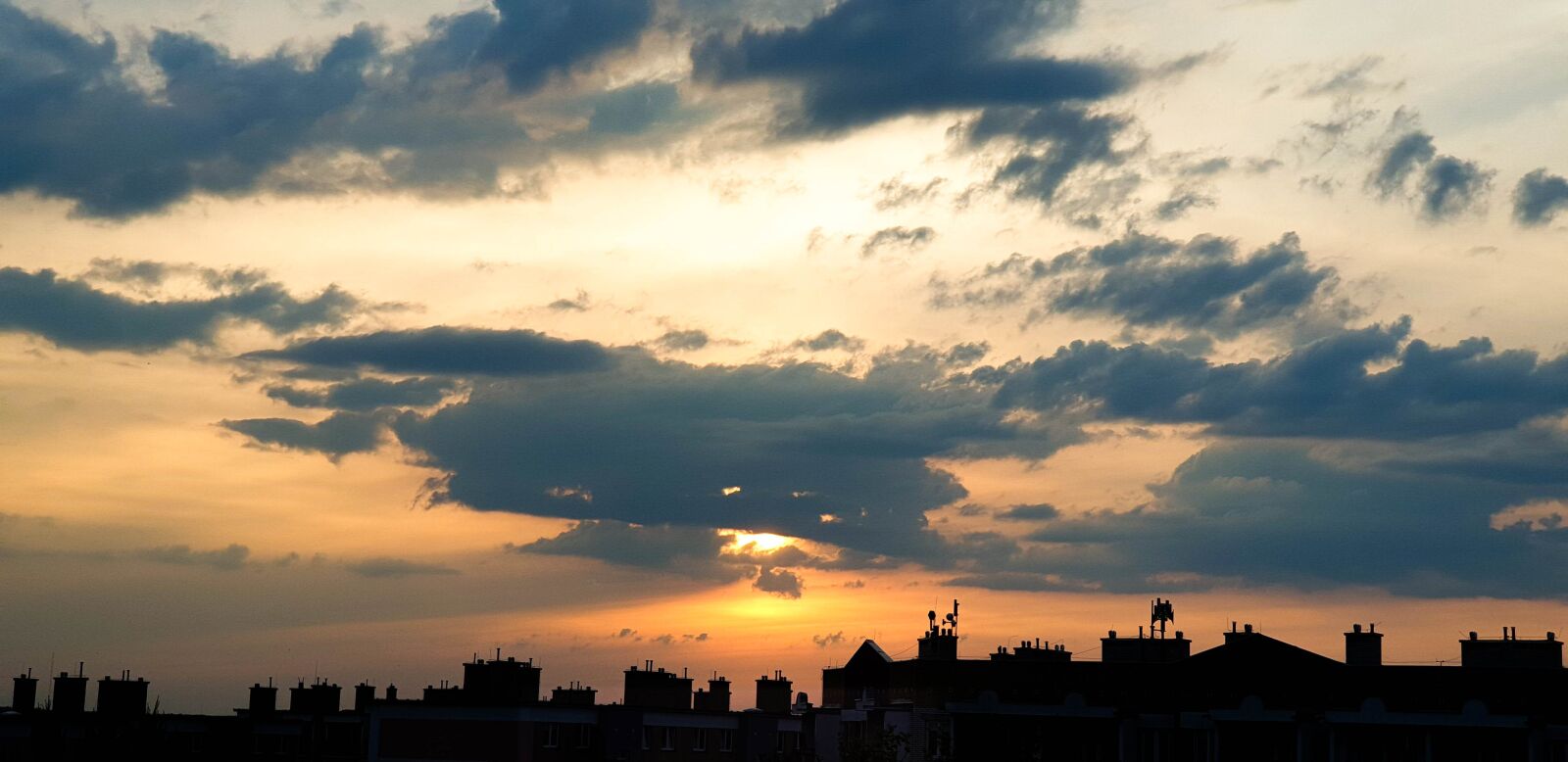 Samsung Galaxy Note9 sample photo. Sun go down, sky photography
