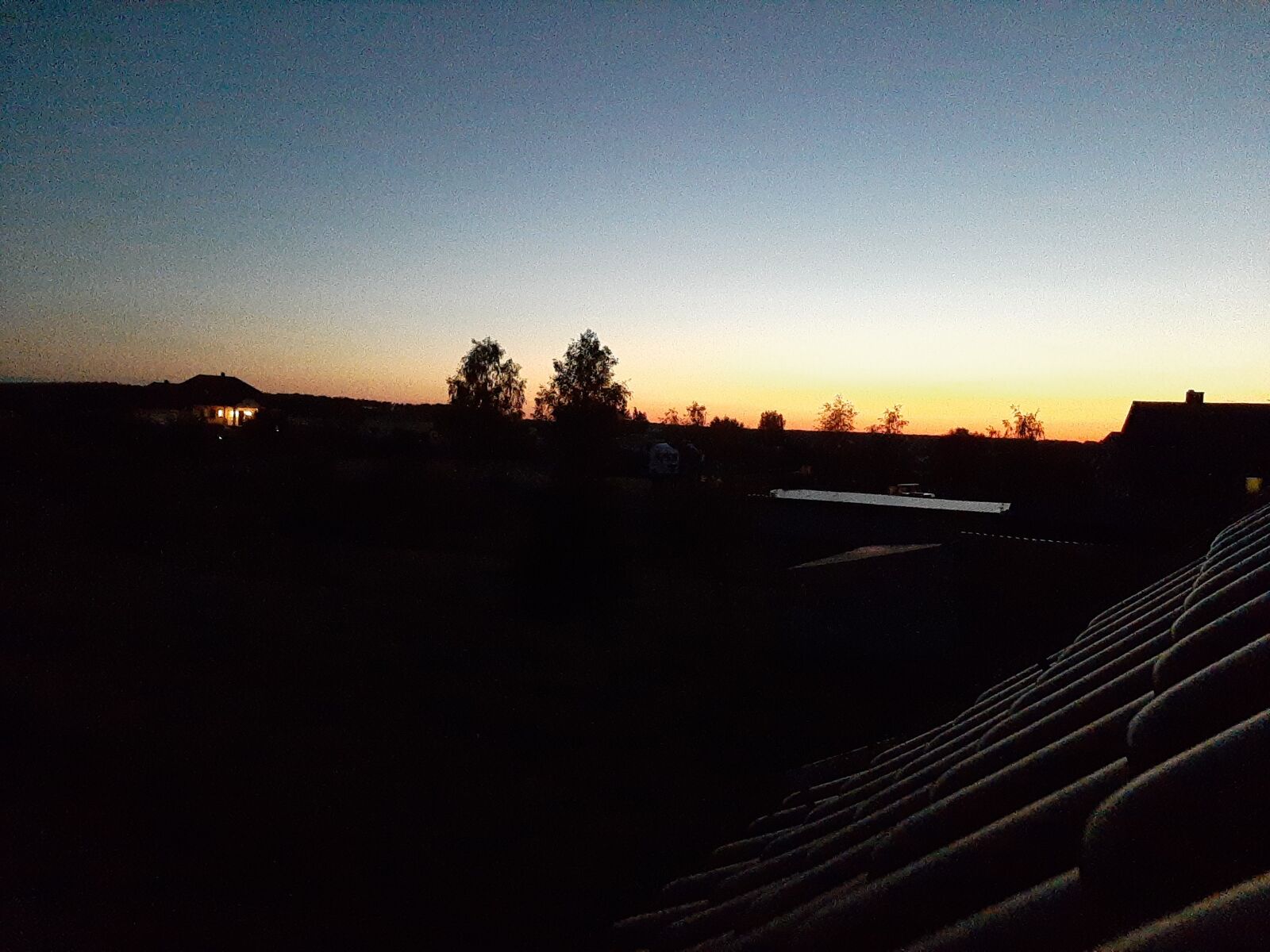 Samsung Galaxy A50 sample photo. West, the sun, sun photography