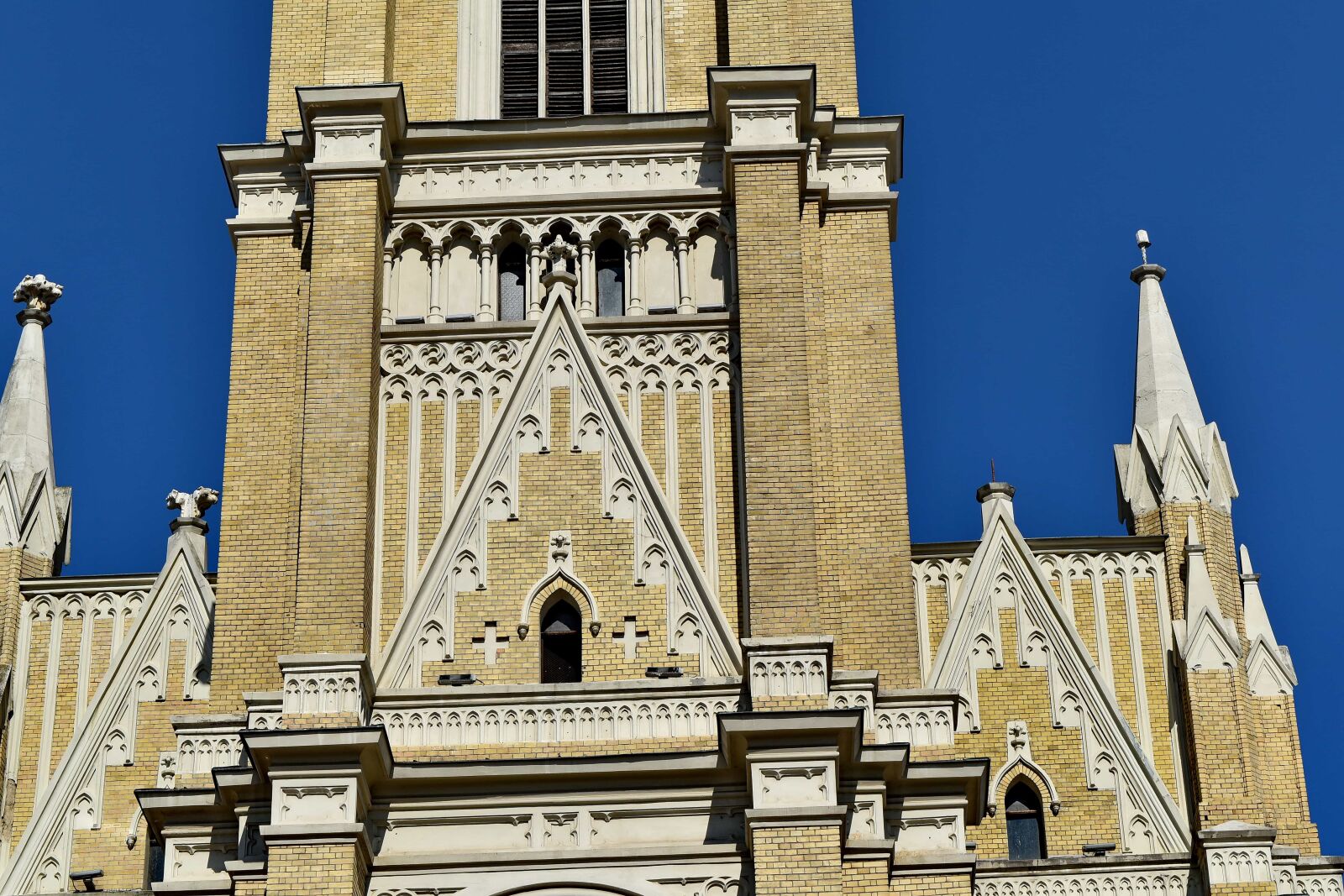 Nikon D5500 sample photo. Christianity, gothic, architecture, facade photography