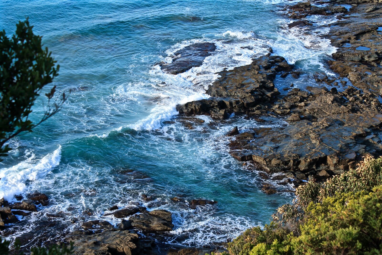 Canon EOS 1100D (EOS Rebel T3 / EOS Kiss X50) sample photo. Ocean, sea, waves photography