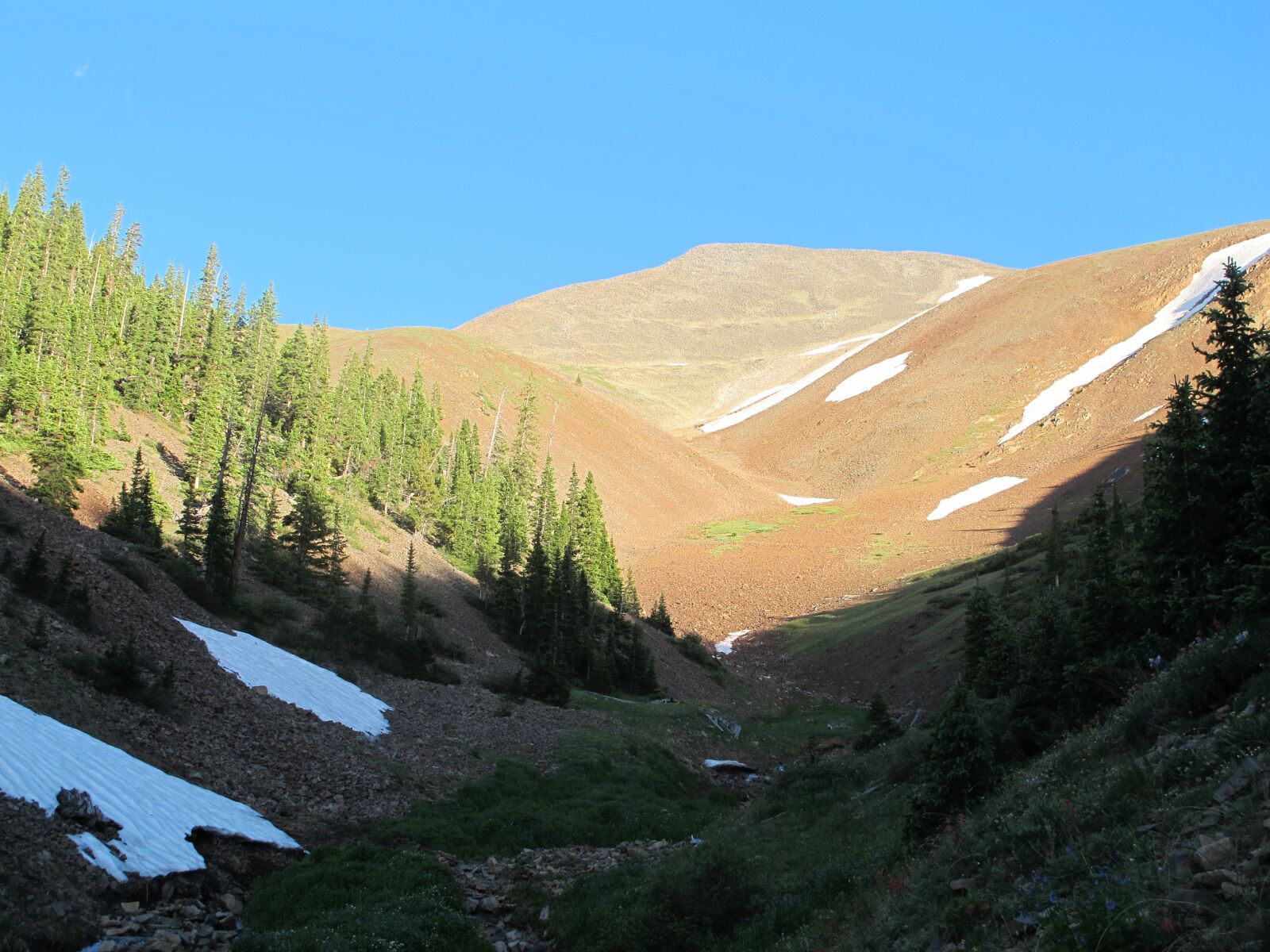 Canon PowerShot G12 sample photo. Mountain, shadow, landscape photography