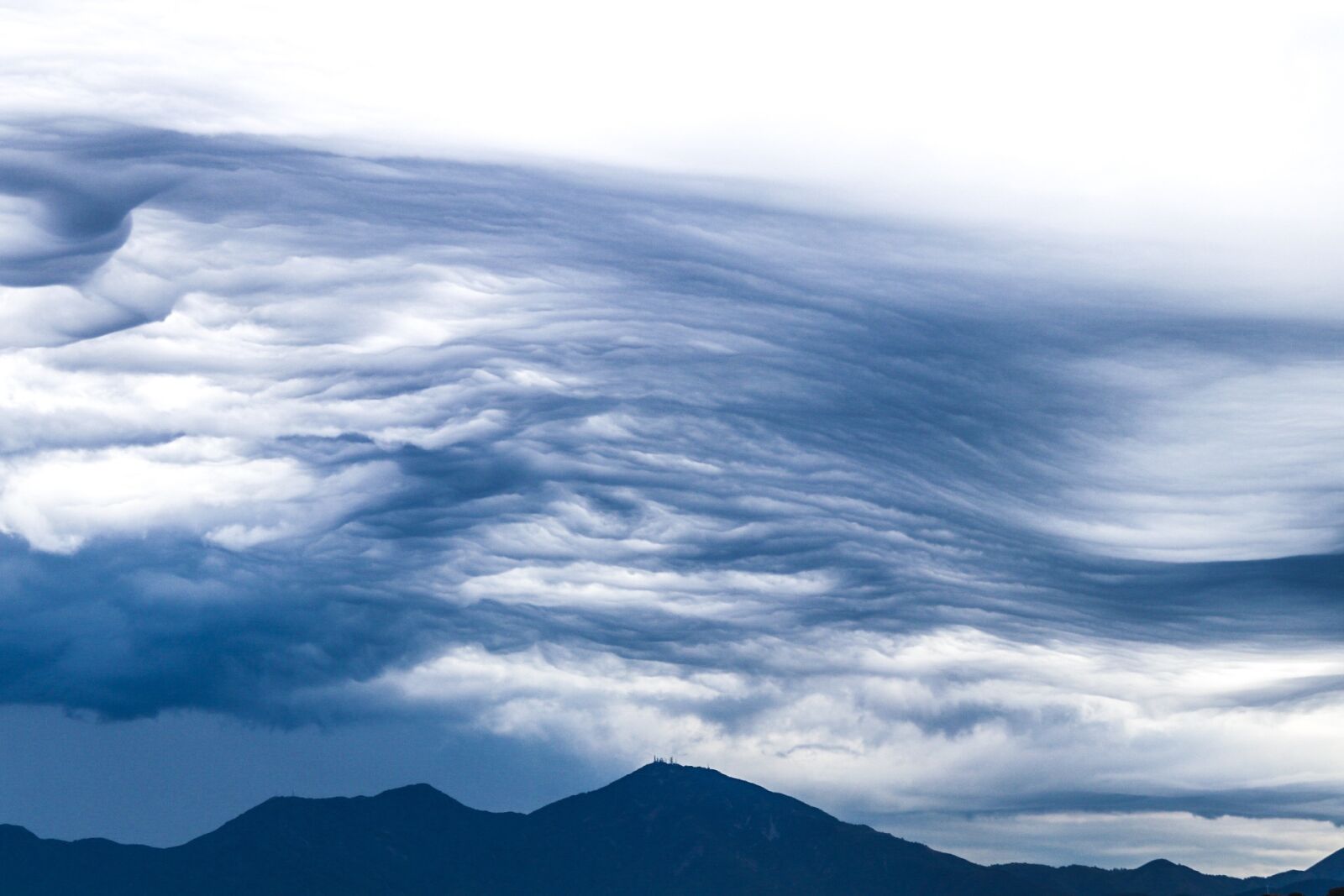 Canon EOS 80D sample photo. Sky, blanket, clouds photography