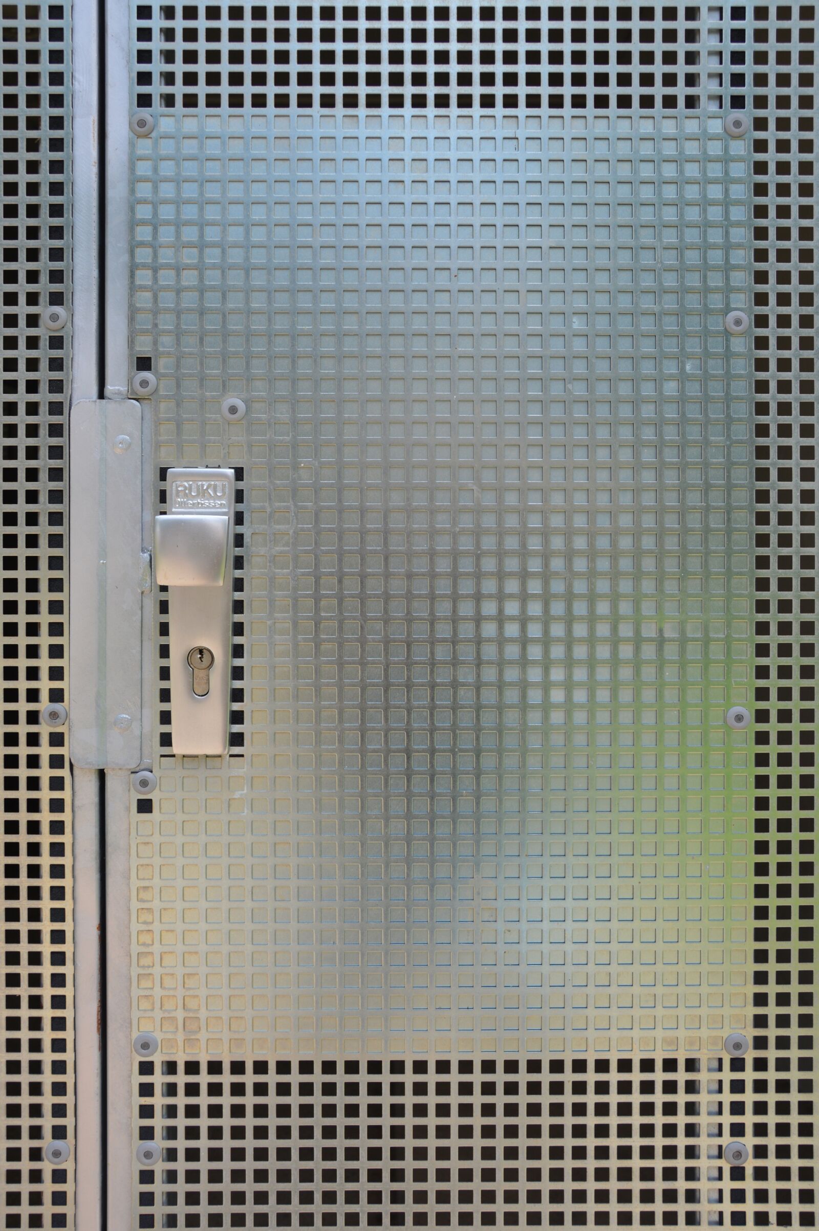 Nikon D3200 sample photo. Zinc, garage door, gragent photography