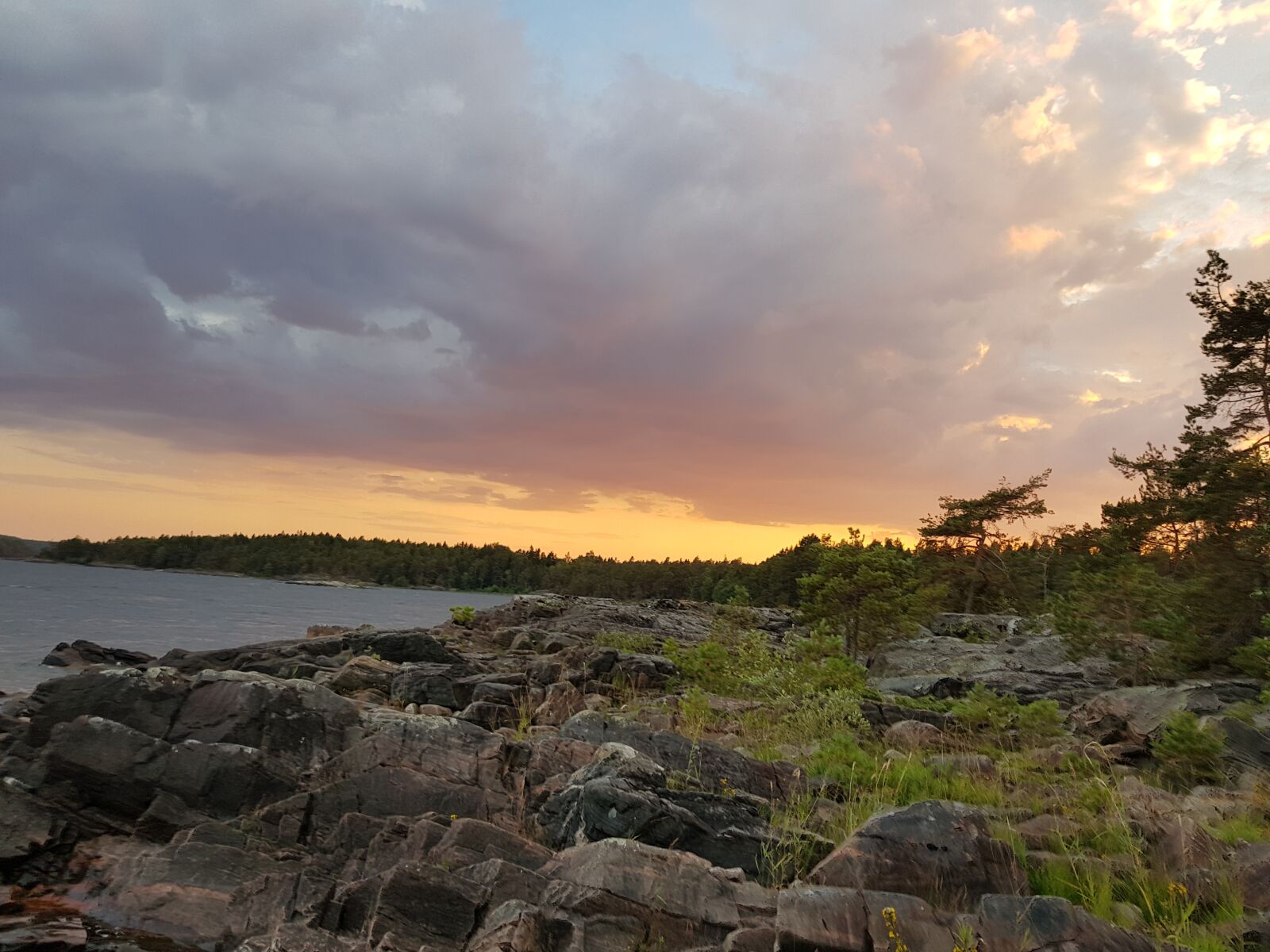Samsung Galaxy S8 sample photo. Sweden, lake, rocks photography