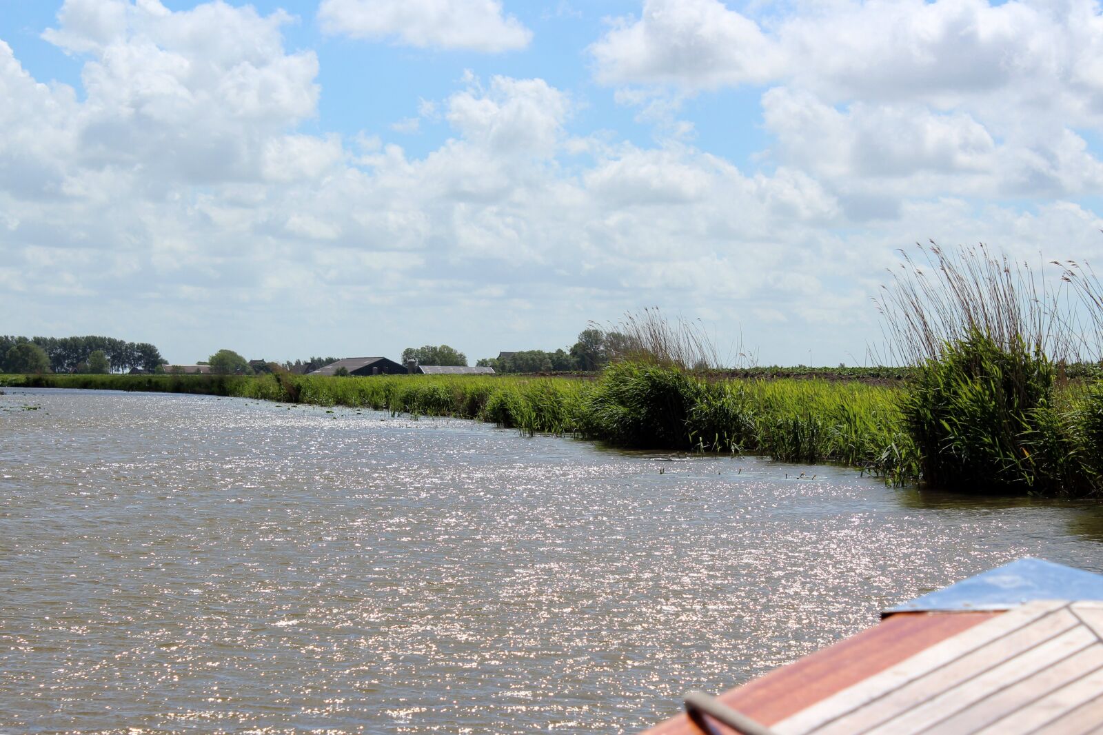 Canon EOS 600D (Rebel EOS T3i / EOS Kiss X5) sample photo. Summer, boating, boat photography