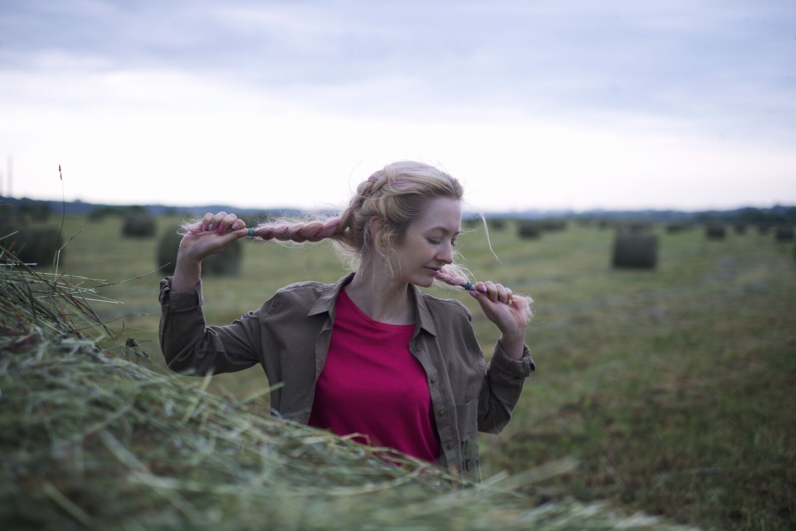 Fujifilm X-E1 + Fujifilm XF 35mm F1.4 R sample photo. Field, nature, blonde photography