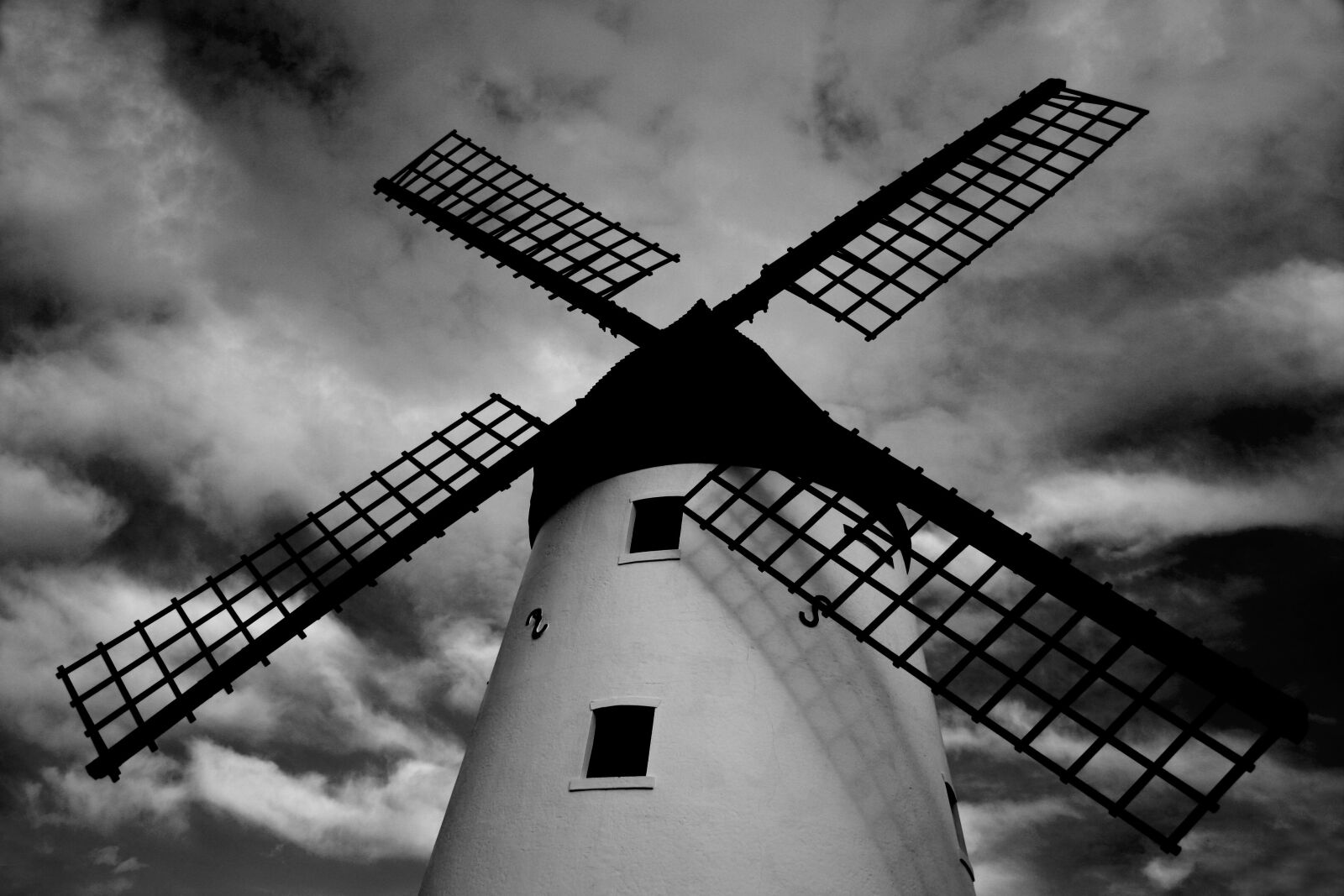 Canon EOS 400D (EOS Digital Rebel XTi / EOS Kiss Digital X) sample photo. Windmill, architecture, landscape photography