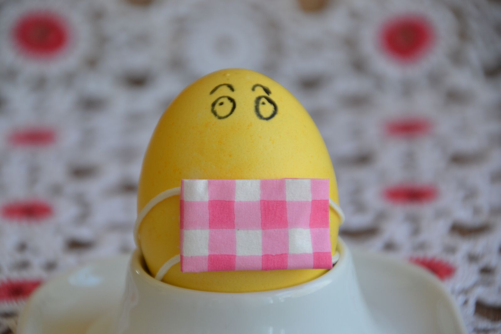 Nikon D3100 sample photo. Easter, easter egg, corona photography