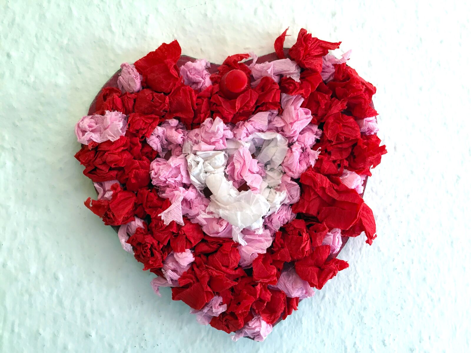 iPhone 6 back camera 4.15mm f/2.2 sample photo. Mother's day, heart, valentine's photography