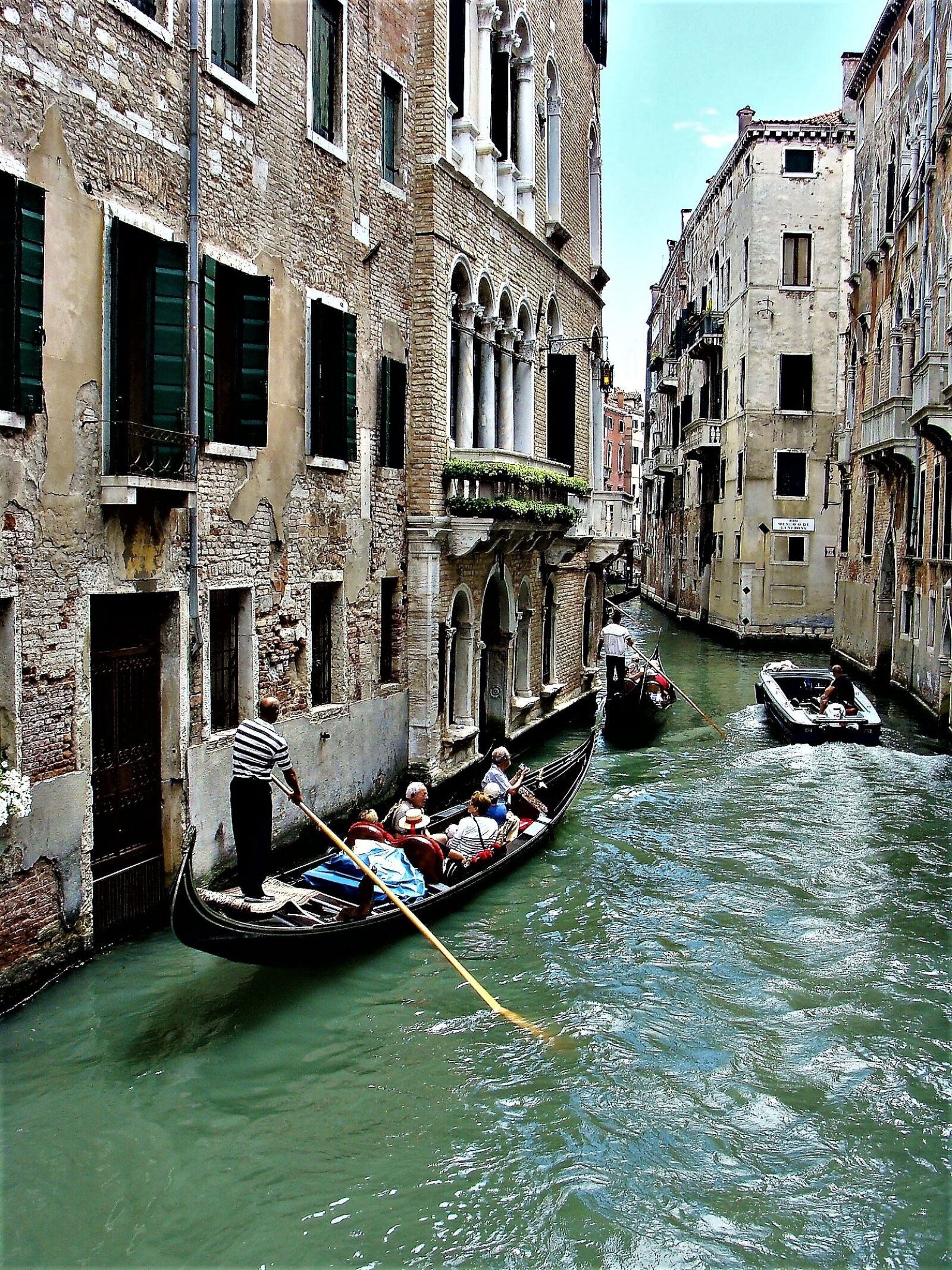 Sony DSC-H3 sample photo. Venice, venetian gondola, river photography