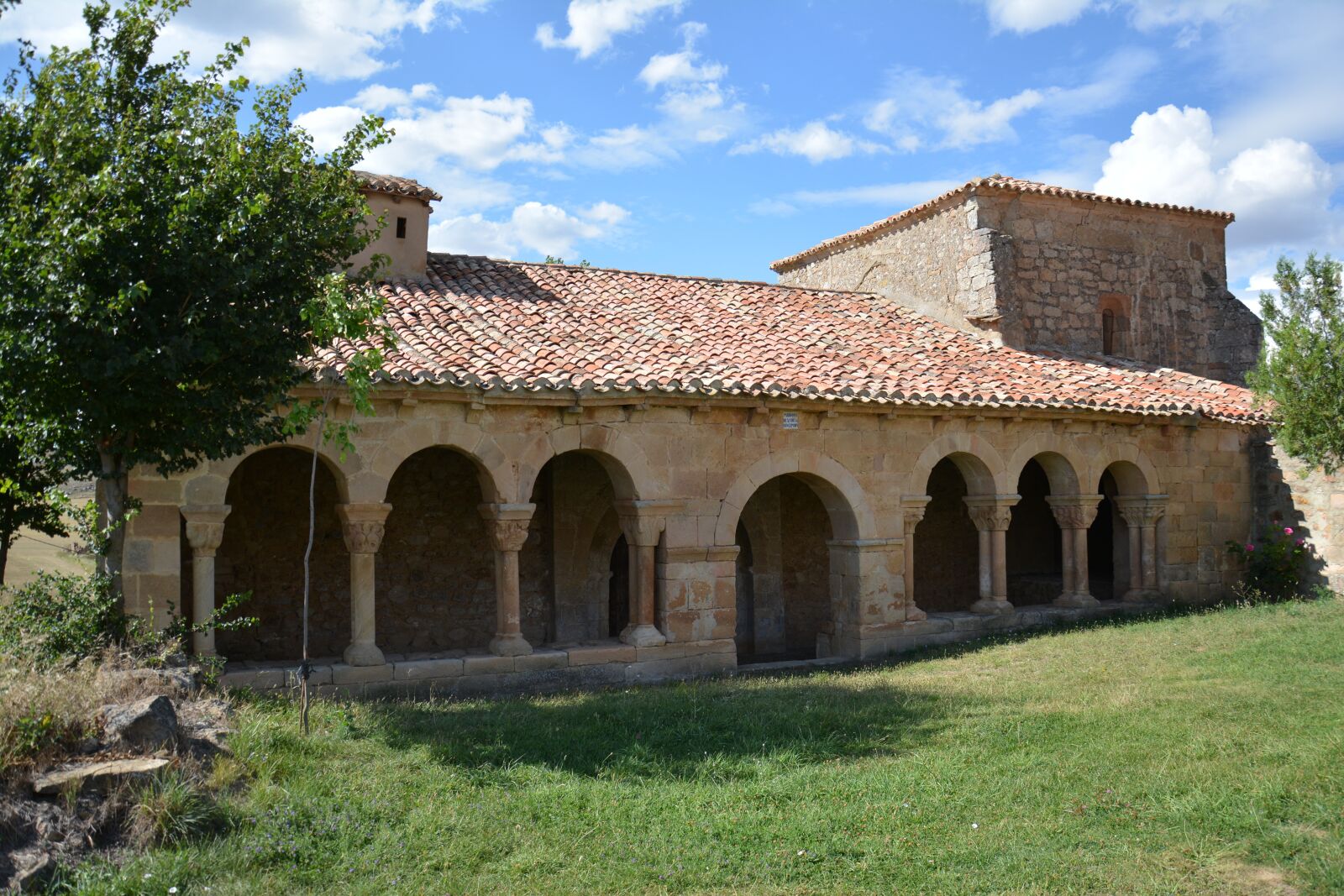 Nikon D5200 sample photo. Omeñaca, soria, romanesque photography