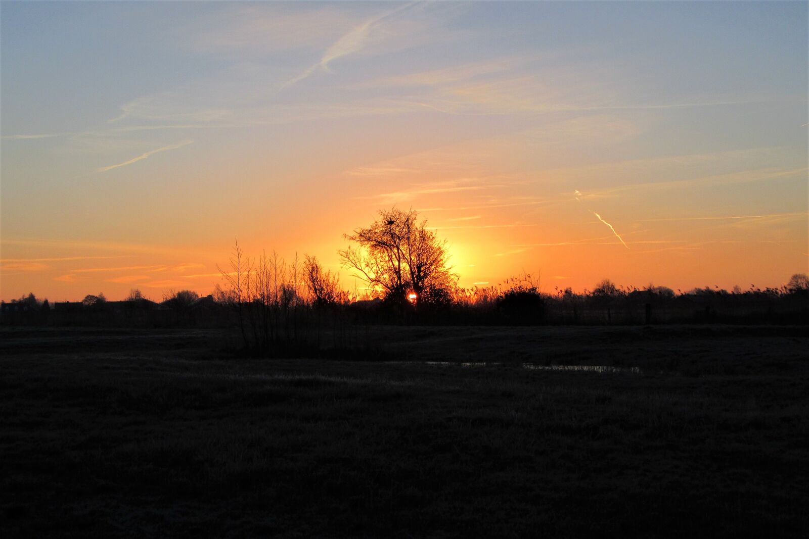 Canon PowerShot SX610 HS sample photo. Sunrise, hiking, silhouette photography