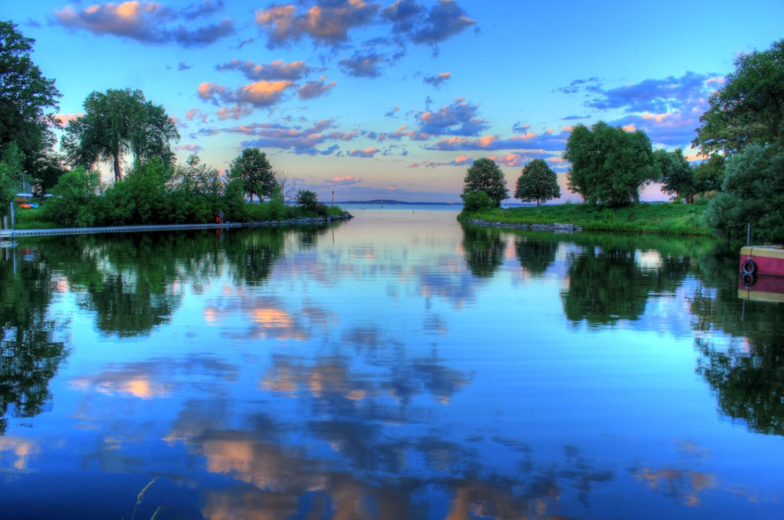Canon EOS 550D (EOS Rebel T2i / EOS Kiss X4) sample photo. Lake, landscape, sunset photography